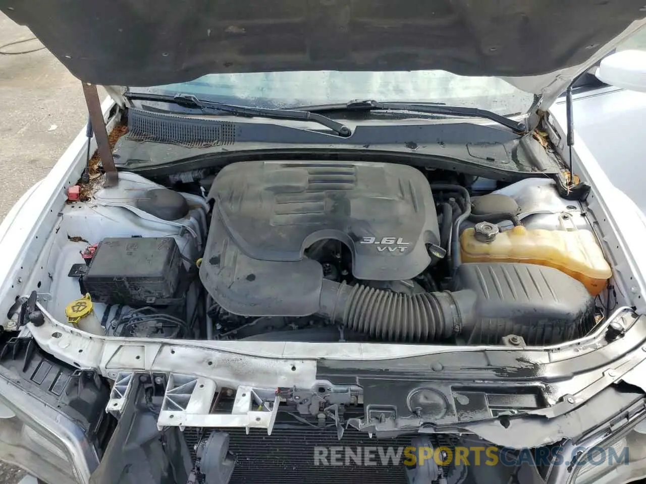11 Photograph of a damaged car 2C3CCABG6KH601243 CHRYSLER 300 2019