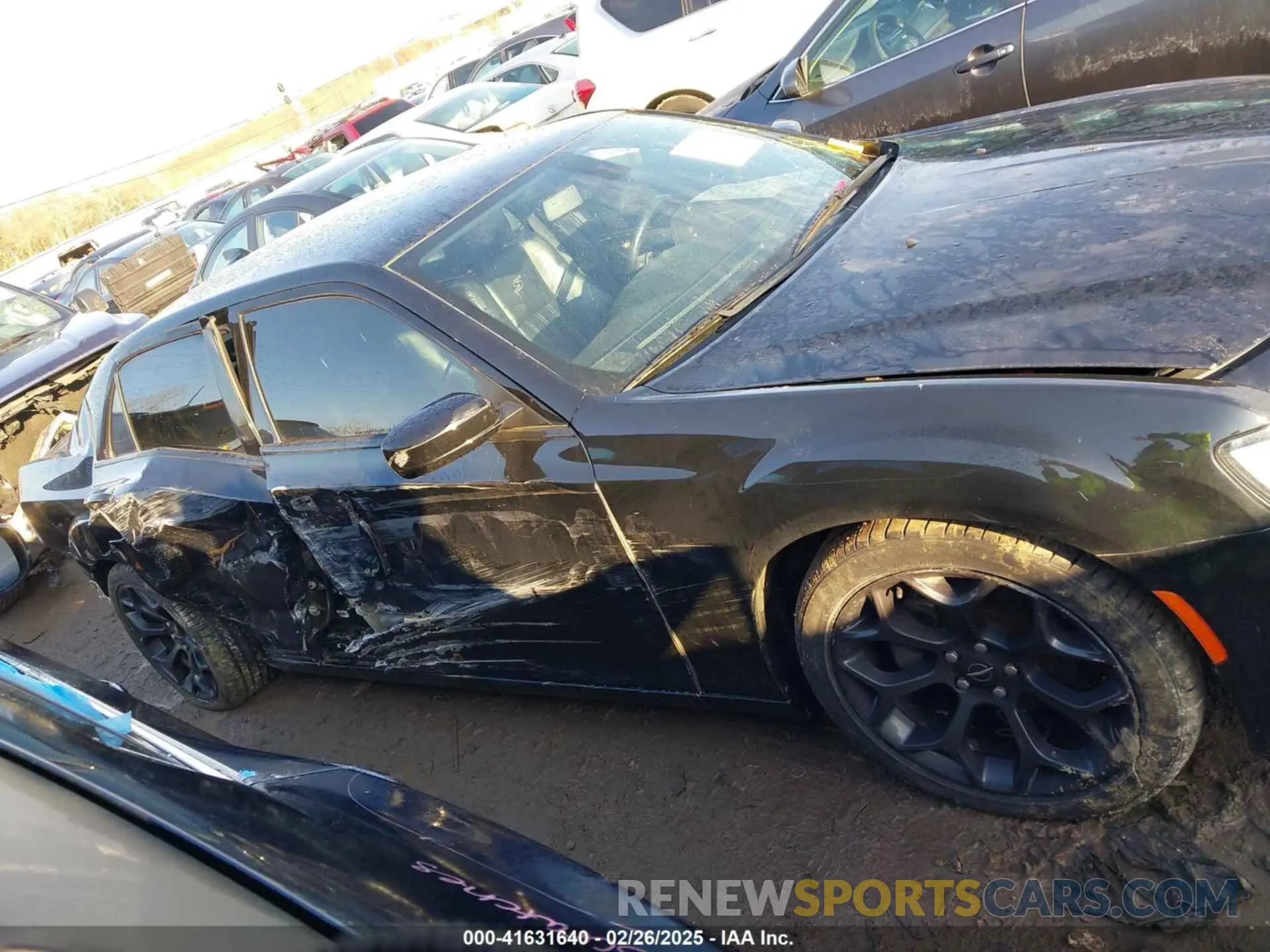14 Photograph of a damaged car 2C3CCABG6KH637059 CHRYSLER 300 2019