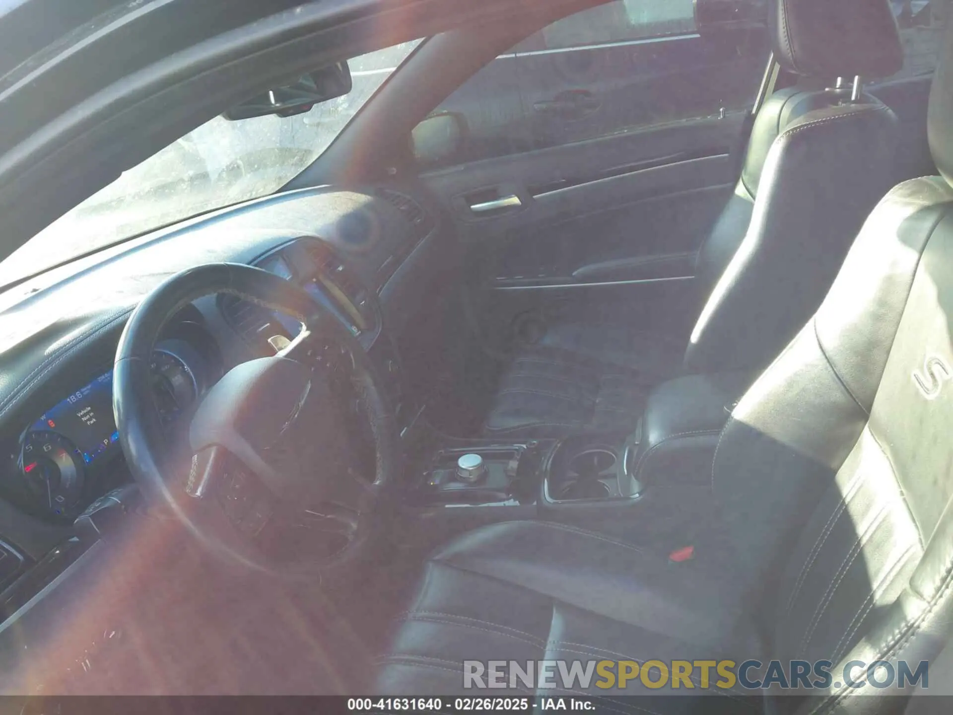 5 Photograph of a damaged car 2C3CCABG6KH637059 CHRYSLER 300 2019