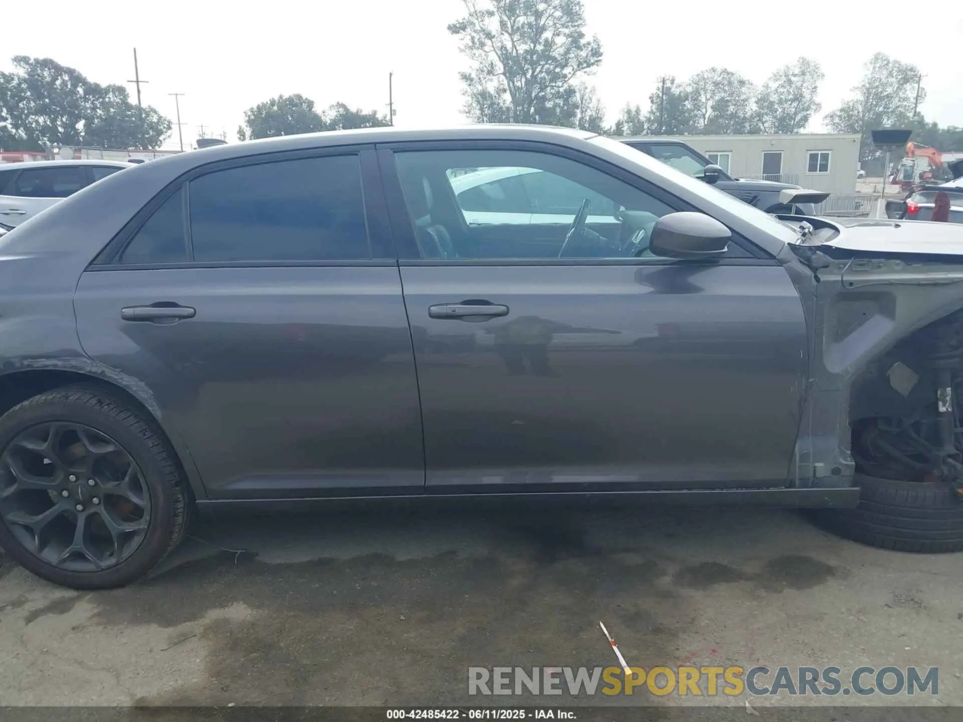13 Photograph of a damaged car 2C3CCABG7KH562811 CHRYSLER 300 2019
