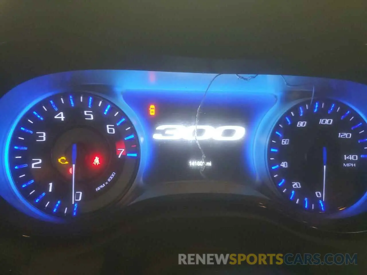 9 Photograph of a damaged car 2C3CCABG7KH697691 CHRYSLER 300 2019