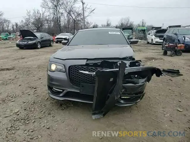 11 Photograph of a damaged car 2C3CCABG8KH594943 CHRYSLER 300 2019