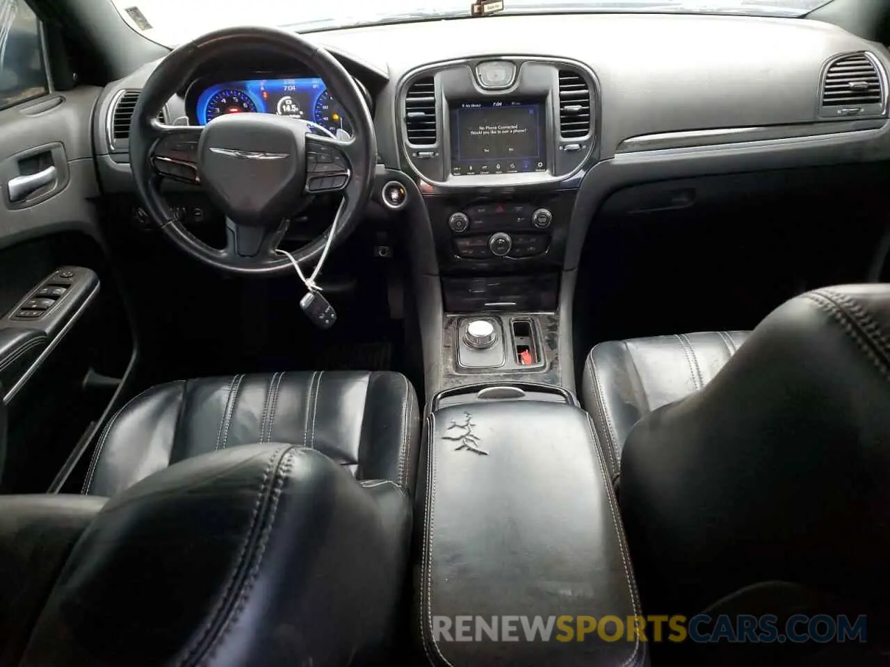 8 Photograph of a damaged car 2C3CCABG8KH689406 CHRYSLER 300 2019