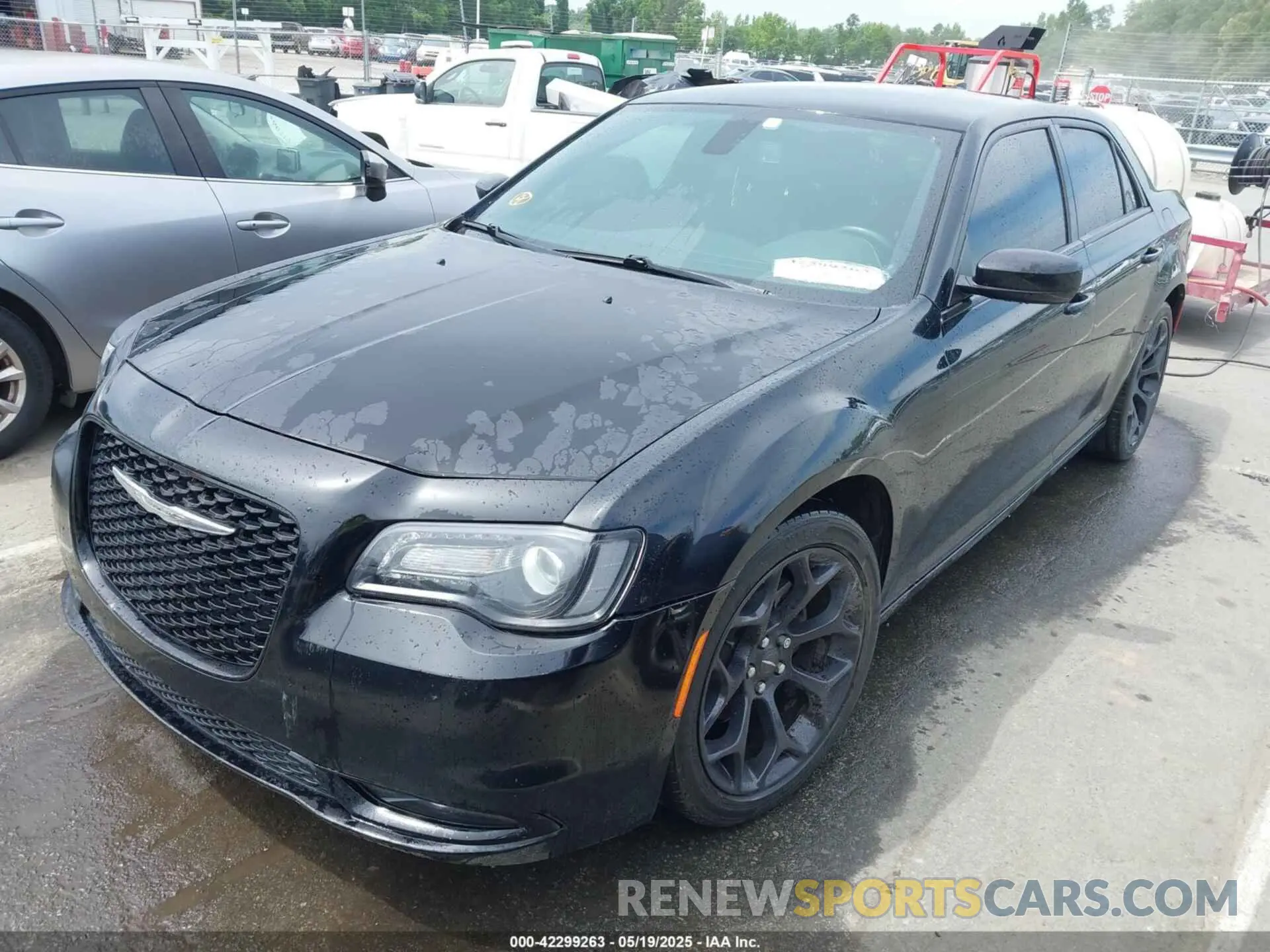 2 Photograph of a damaged car 2C3CCABG9KH617937 CHRYSLER 300 2019