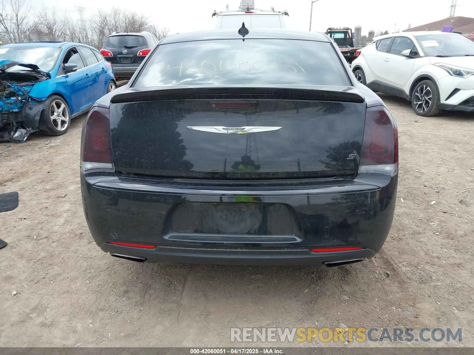 17 Photograph of a damaged car 2C3CCABG9KH654079 CHRYSLER 300 2019