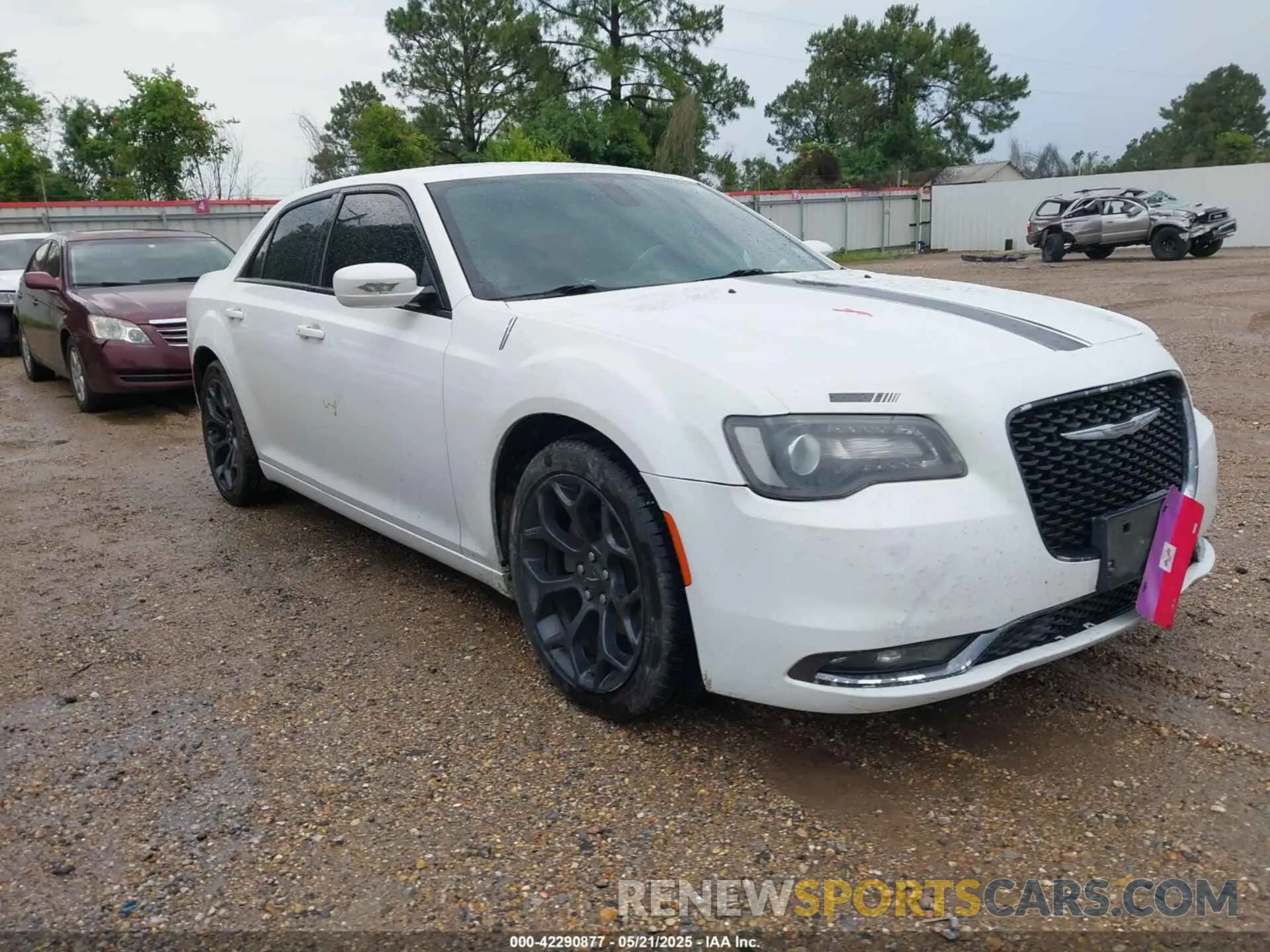 1 Photograph of a damaged car 2C3CCABGXKH539507 CHRYSLER 300 2019
