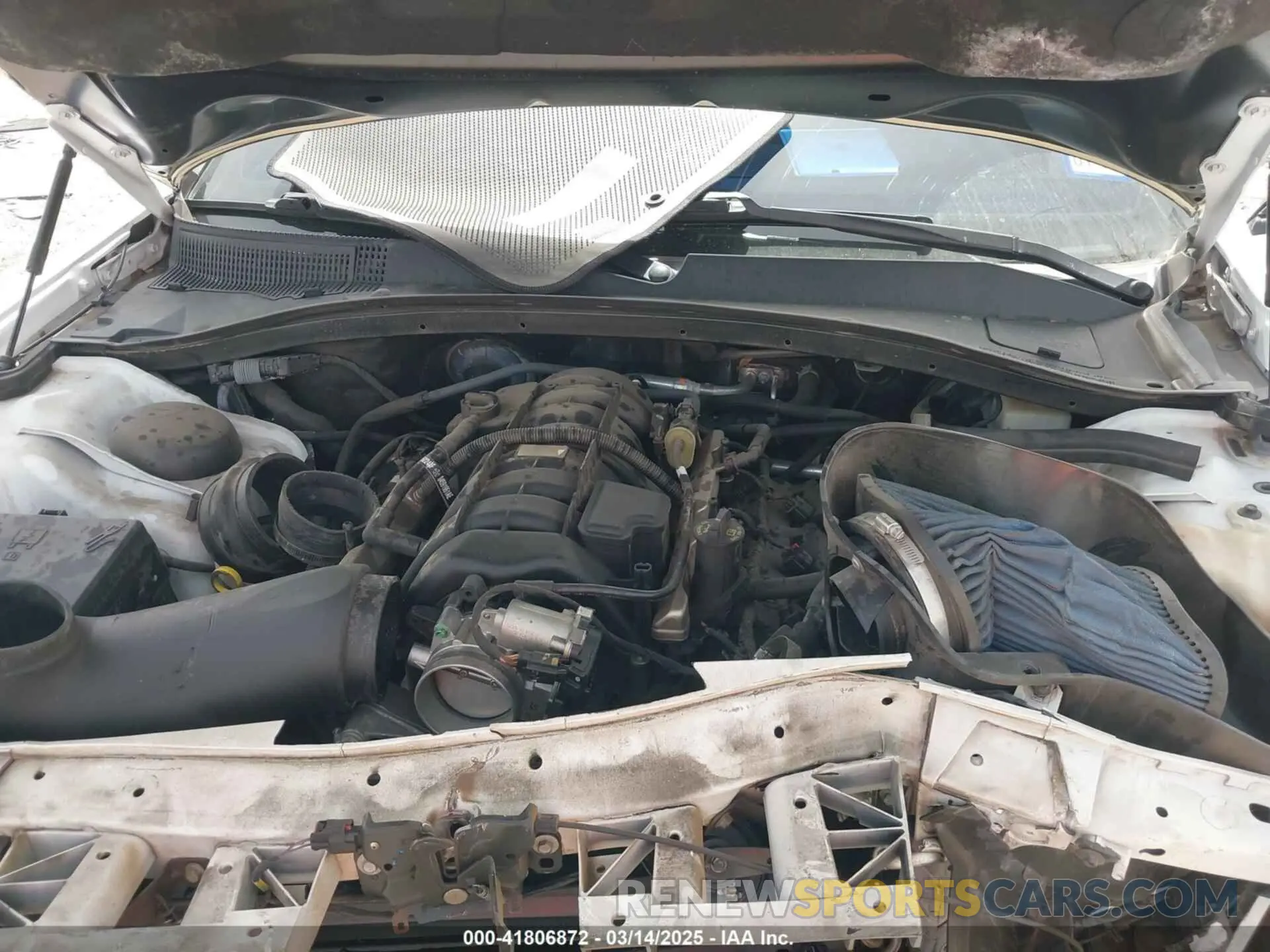 10 Photograph of a damaged car 2C3CCABT1KH564759 CHRYSLER 300 2019