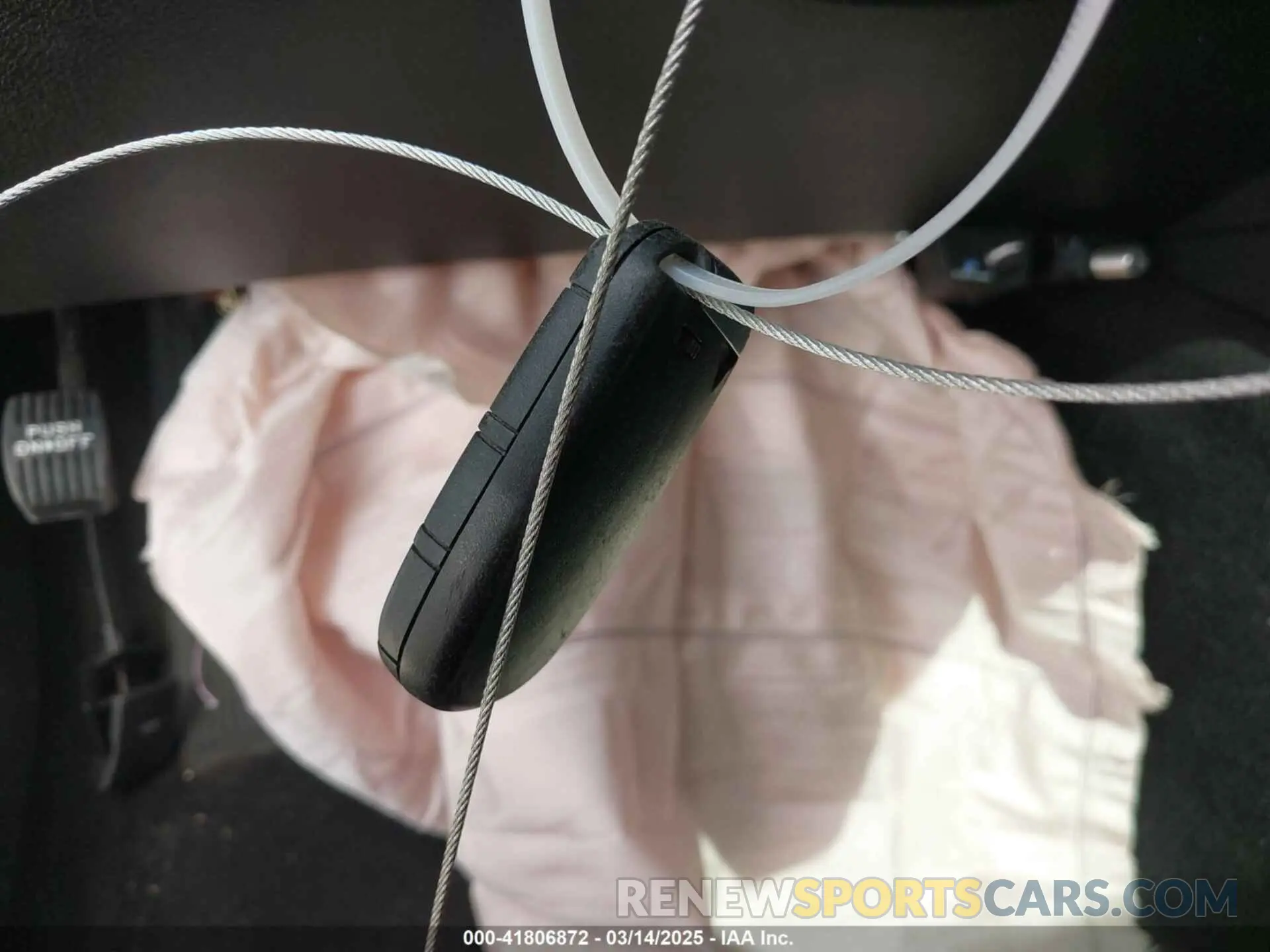 11 Photograph of a damaged car 2C3CCABT1KH564759 CHRYSLER 300 2019