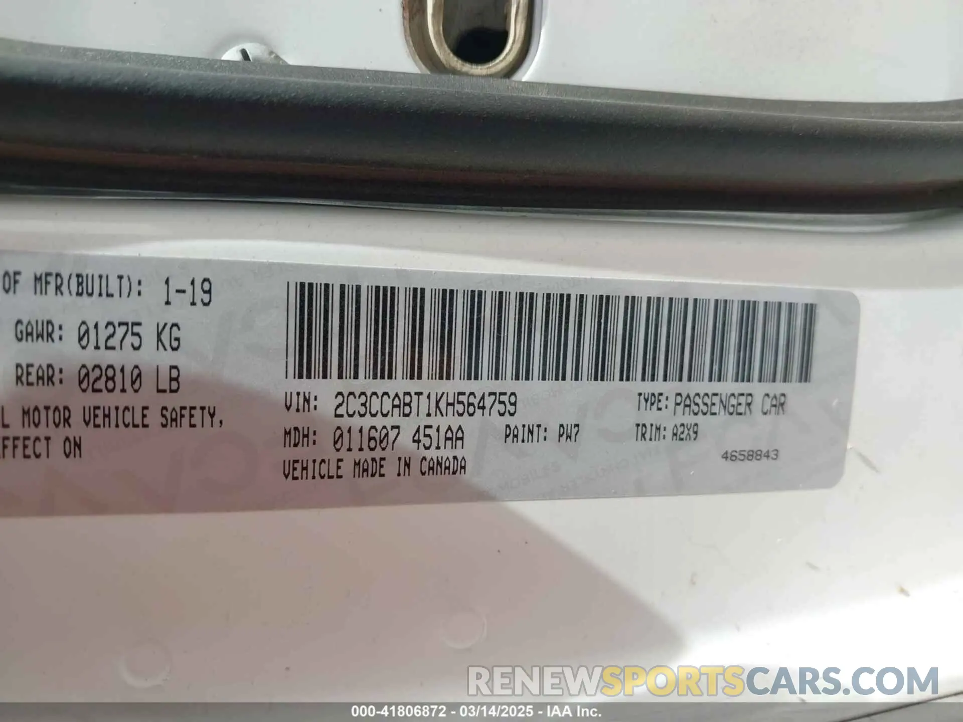 9 Photograph of a damaged car 2C3CCABT1KH564759 CHRYSLER 300 2019
