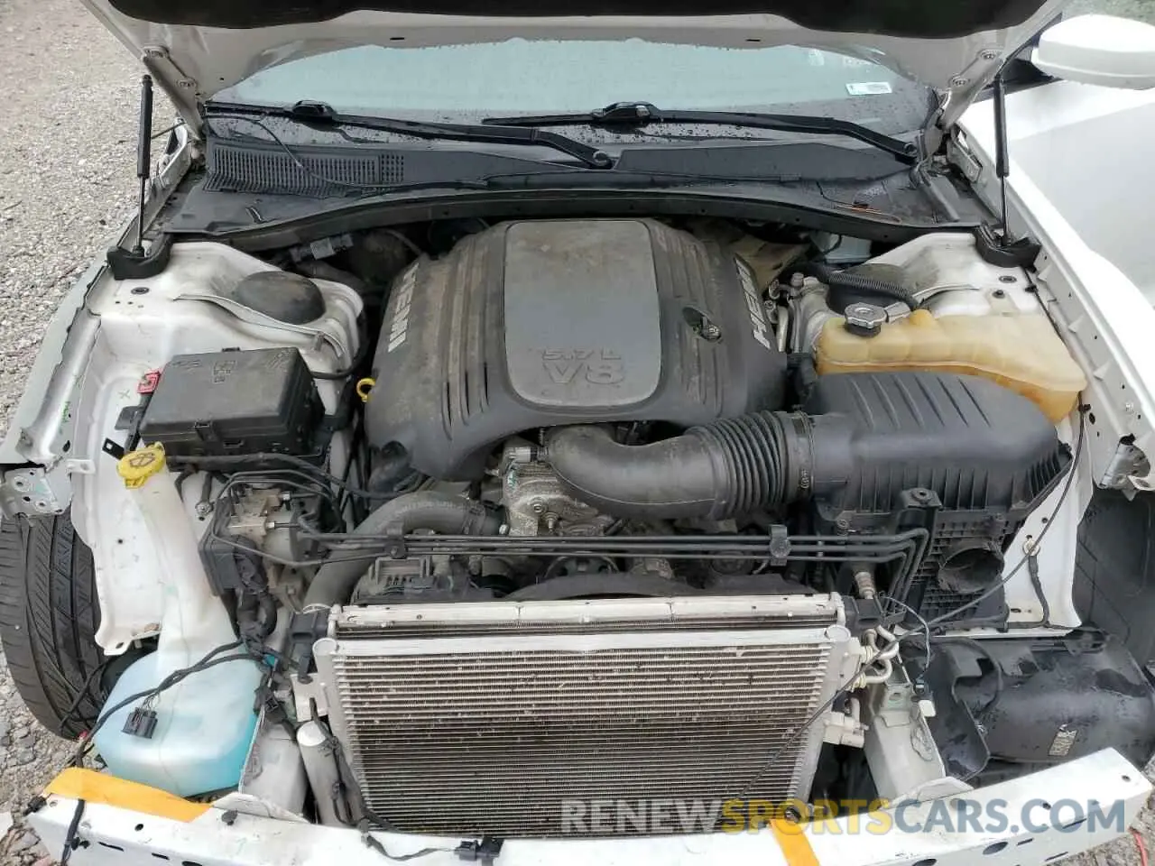 11 Photograph of a damaged car 2C3CCABT1KH580315 CHRYSLER 300 2019