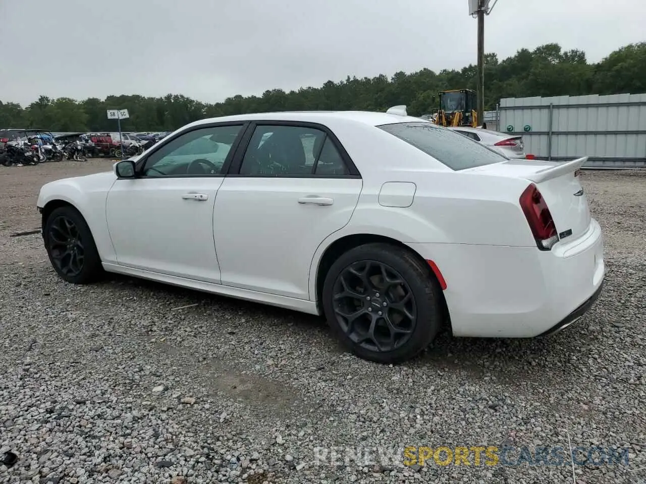 2 Photograph of a damaged car 2C3CCABT1KH580315 CHRYSLER 300 2019