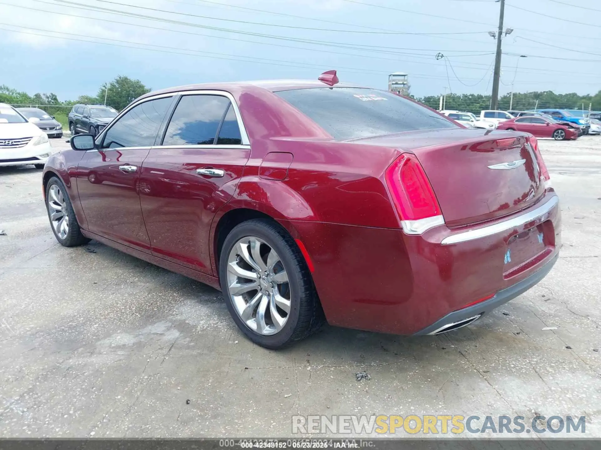 3 Photograph of a damaged car 2C3CCAEG0KH585777 CHRYSLER 300 2019