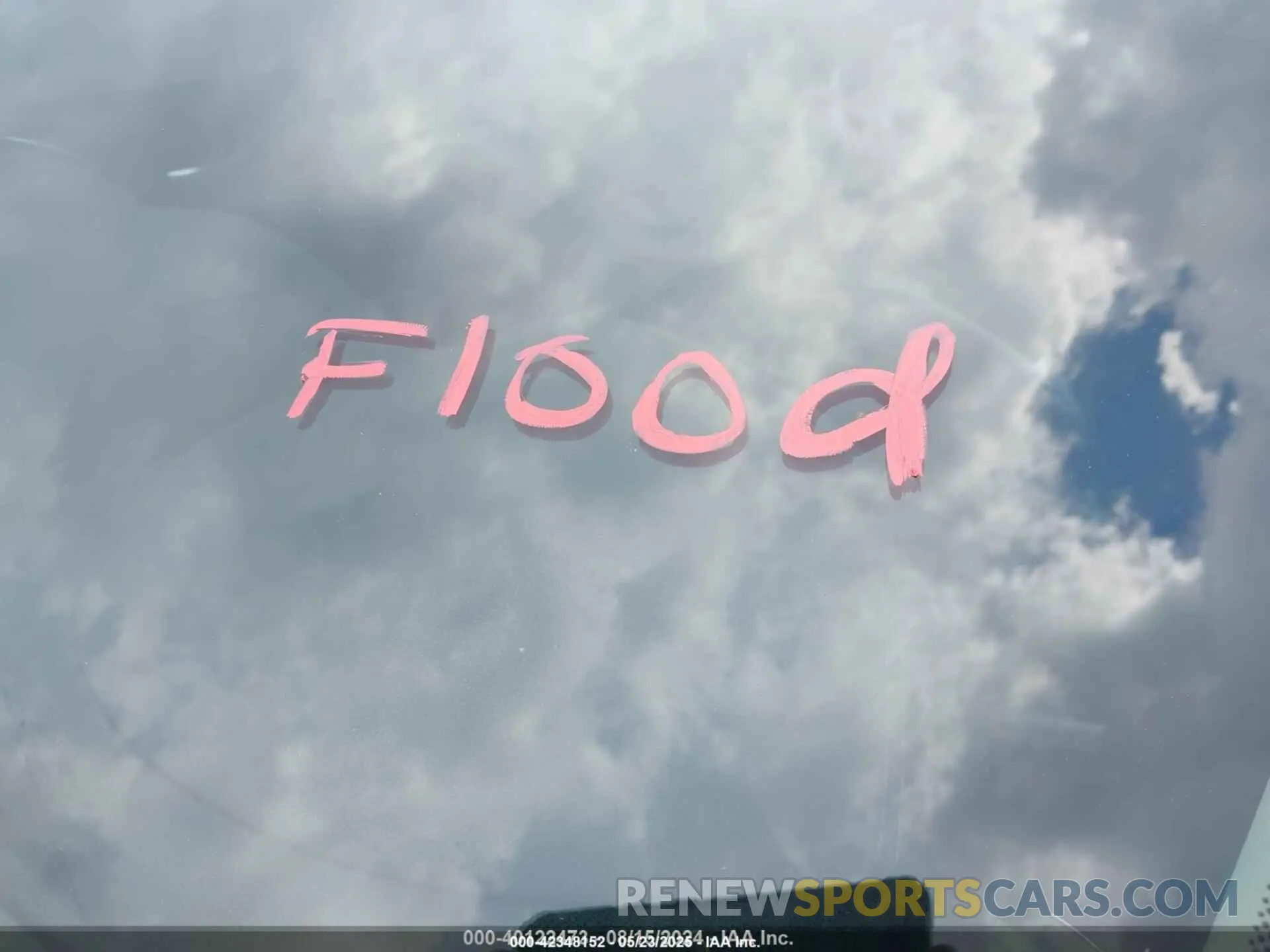 6 Photograph of a damaged car 2C3CCAEG0KH585777 CHRYSLER 300 2019