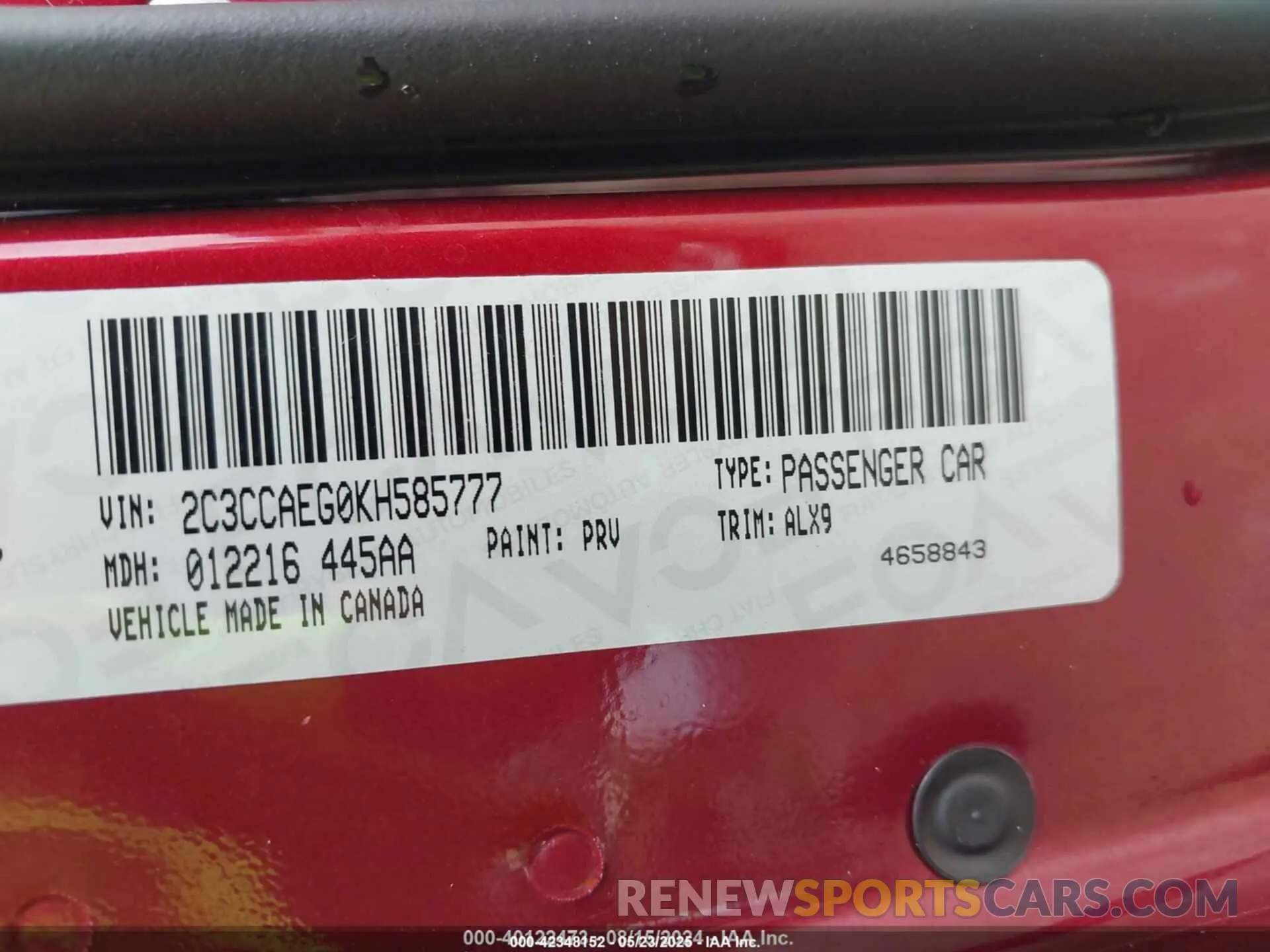 9 Photograph of a damaged car 2C3CCAEG0KH585777 CHRYSLER 300 2019