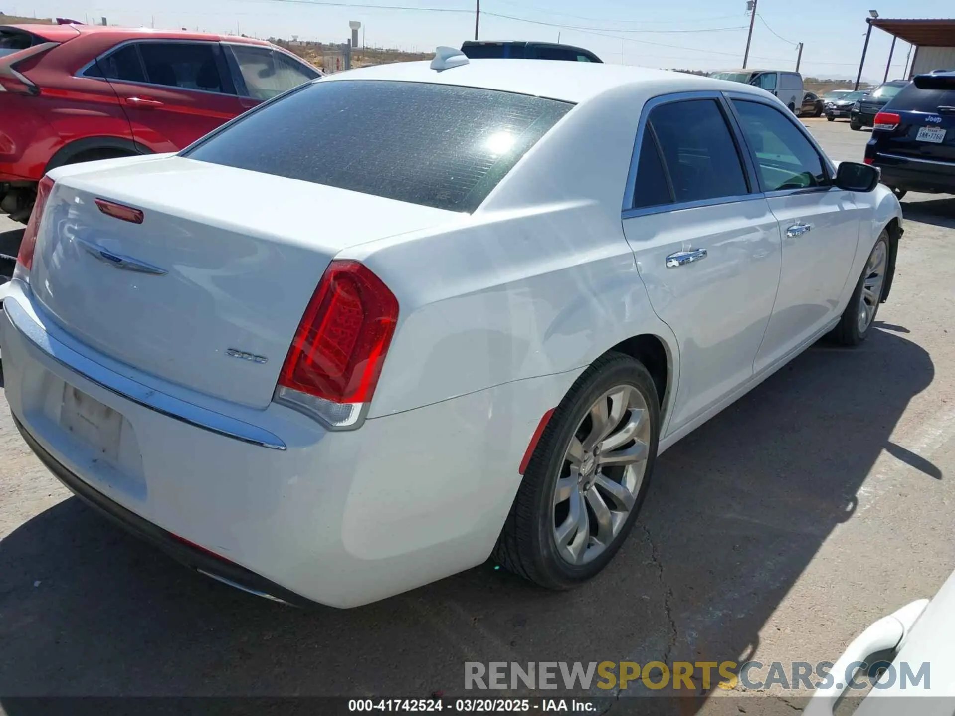 4 Photograph of a damaged car 2C3CCAEG0KH614095 CHRYSLER 300 2019