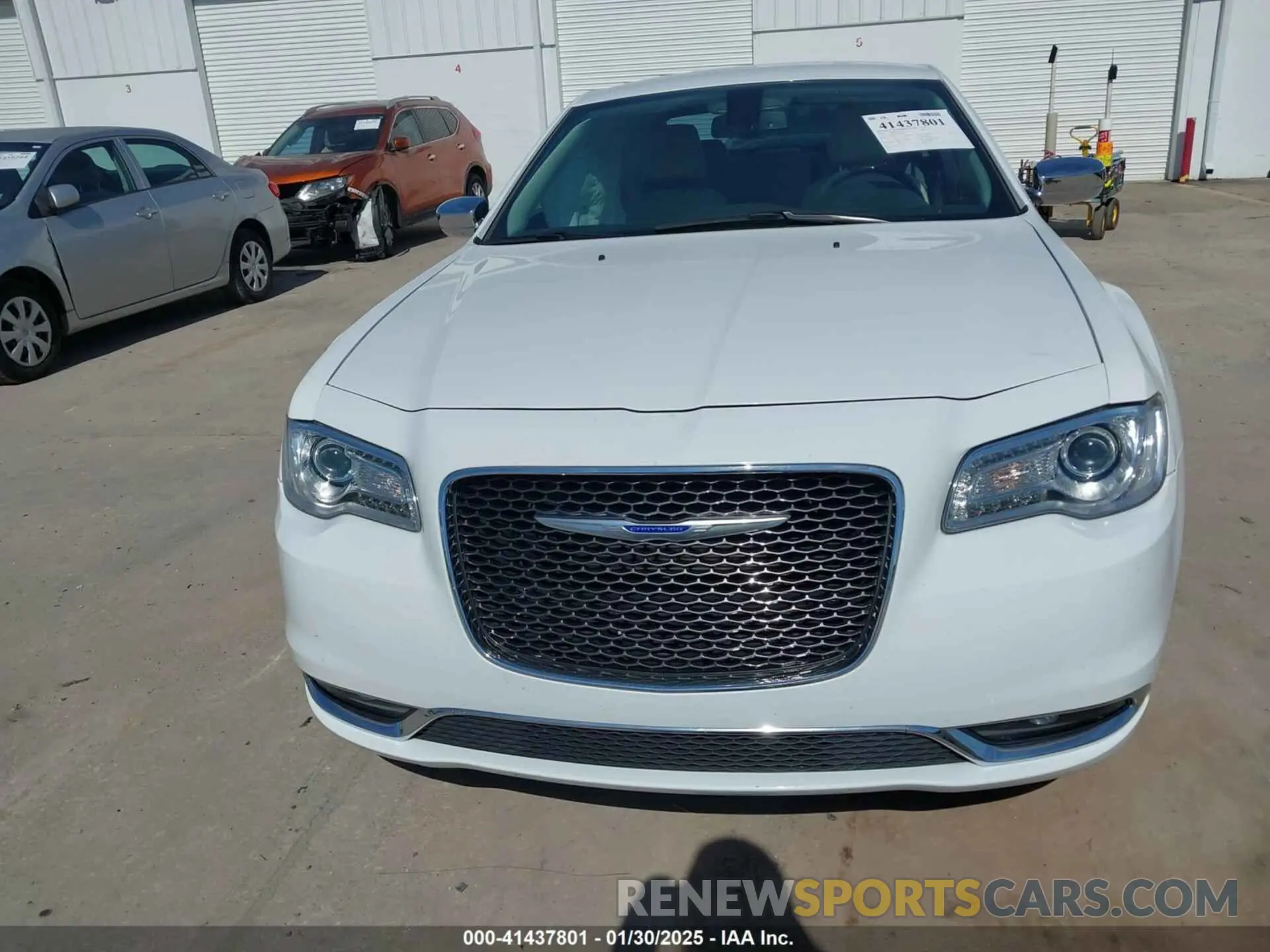 13 Photograph of a damaged car 2C3CCAEG1KH528603 CHRYSLER 300 2019