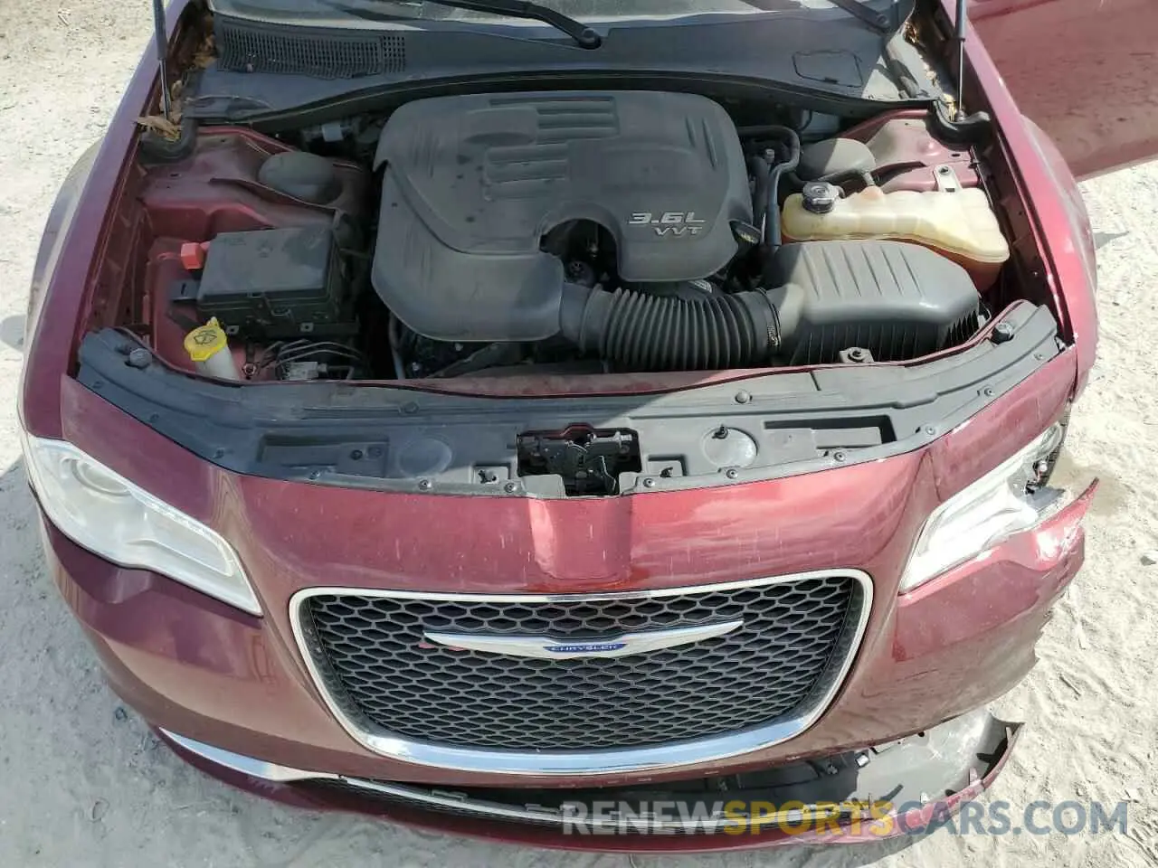 11 Photograph of a damaged car 2C3CCAEG1KH555560 CHRYSLER 300 2019