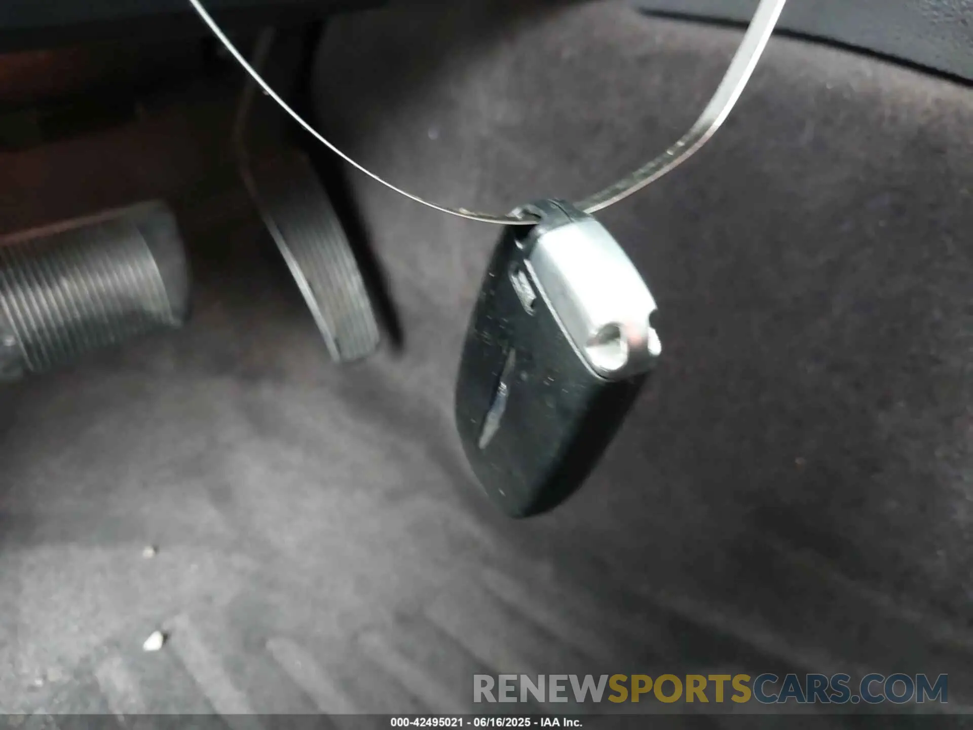 11 Photograph of a damaged car 2C3CCAEG2KH527931 CHRYSLER 300 2019