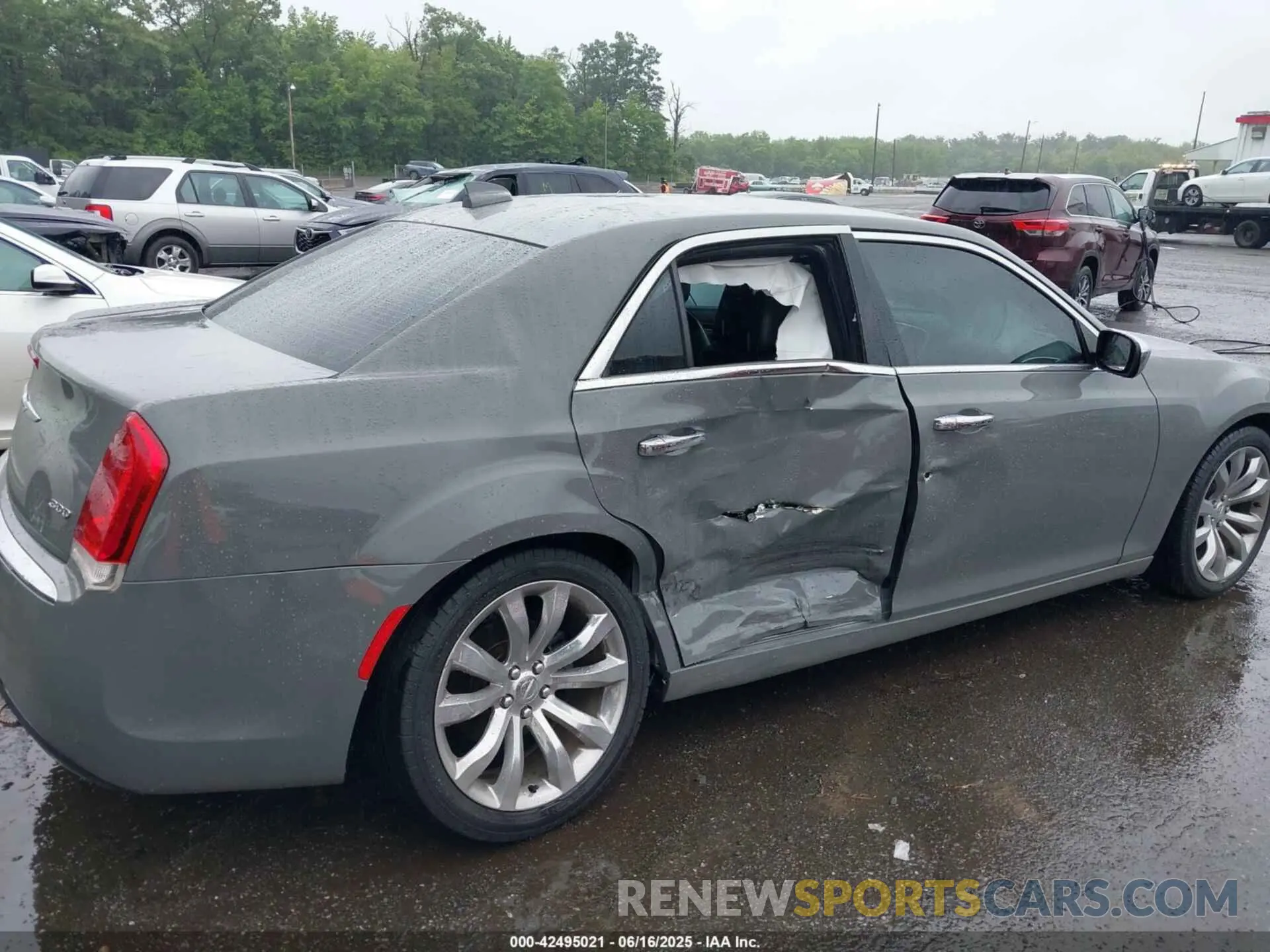 6 Photograph of a damaged car 2C3CCAEG2KH527931 CHRYSLER 300 2019