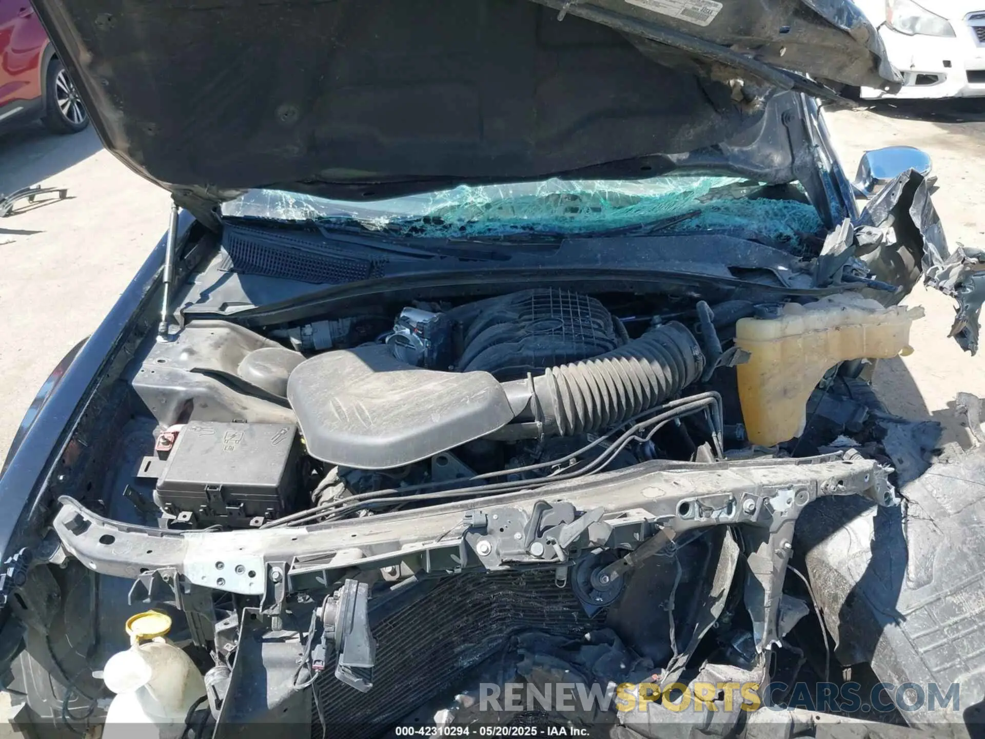 10 Photograph of a damaged car 2C3CCAEG2KH528304 CHRYSLER 300 2019