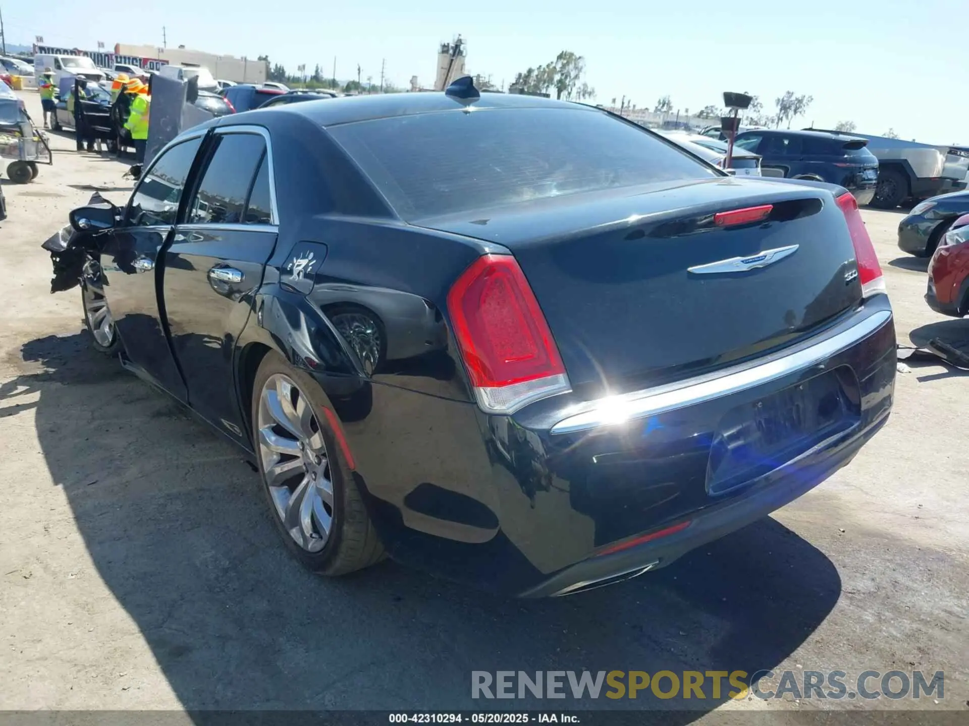 3 Photograph of a damaged car 2C3CCAEG2KH528304 CHRYSLER 300 2019