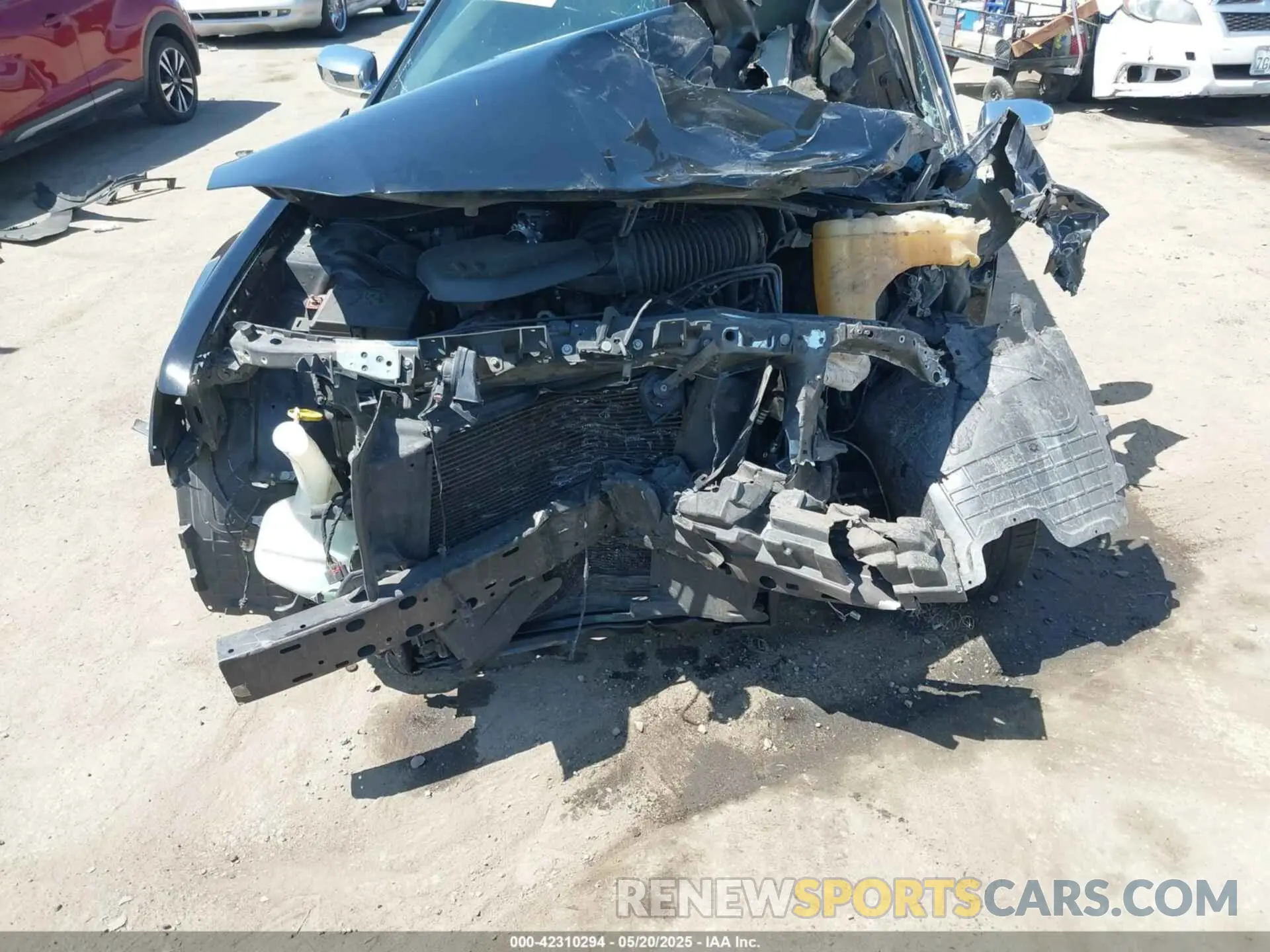 6 Photograph of a damaged car 2C3CCAEG2KH528304 CHRYSLER 300 2019