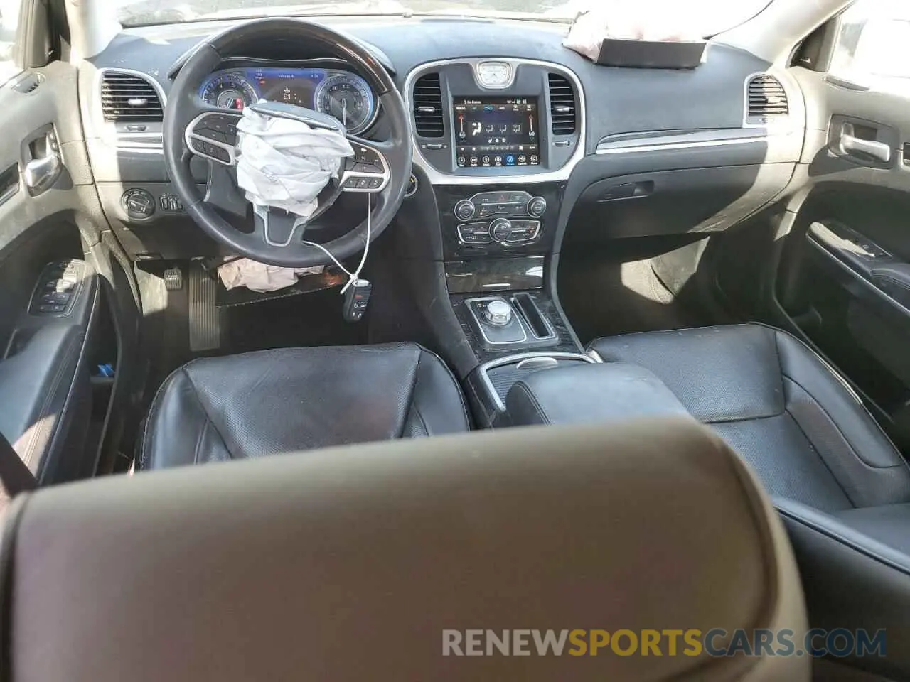 8 Photograph of a damaged car 2C3CCAEG2KH705854 CHRYSLER 300 2019