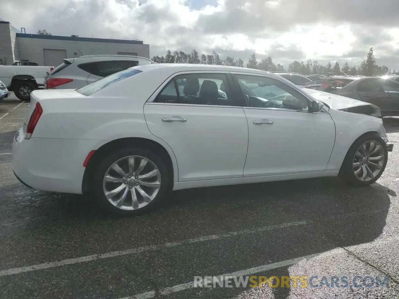 3 Photograph of a damaged car 2C3CCAEG5KH698138 CHRYSLER 300 2019