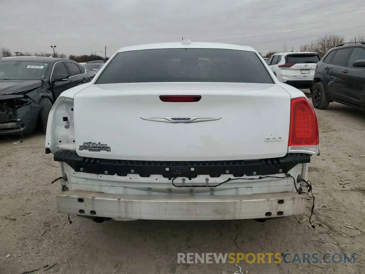 6 Photograph of a damaged car 2C3CCAEG6KH609791 CHRYSLER 300 2019