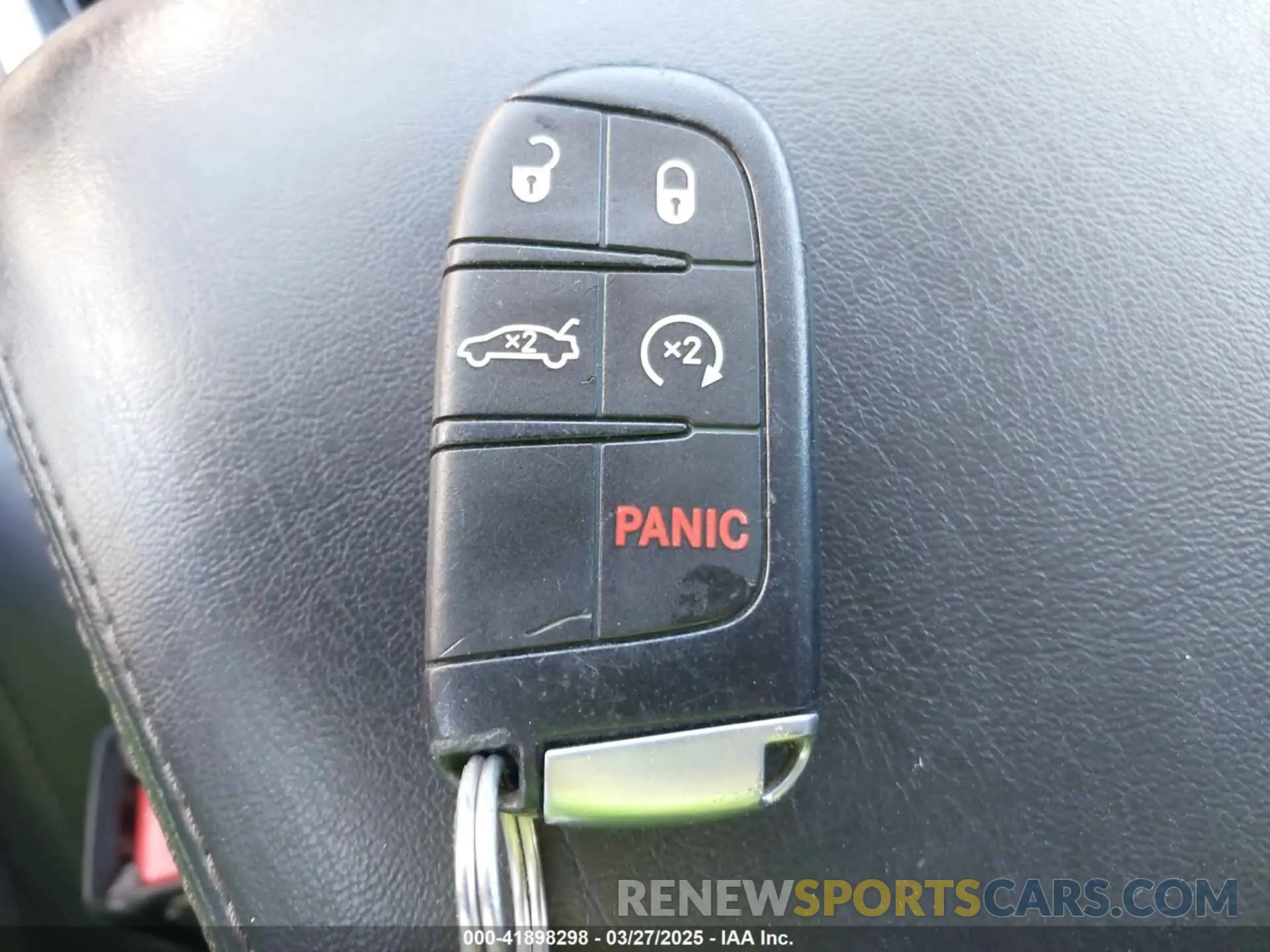 11 Photograph of a damaged car 2C3CCAEG7KH534180 CHRYSLER 300 2019