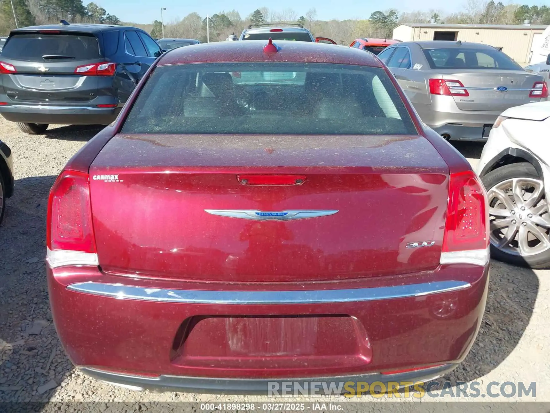 16 Photograph of a damaged car 2C3CCAEG7KH534180 CHRYSLER 300 2019