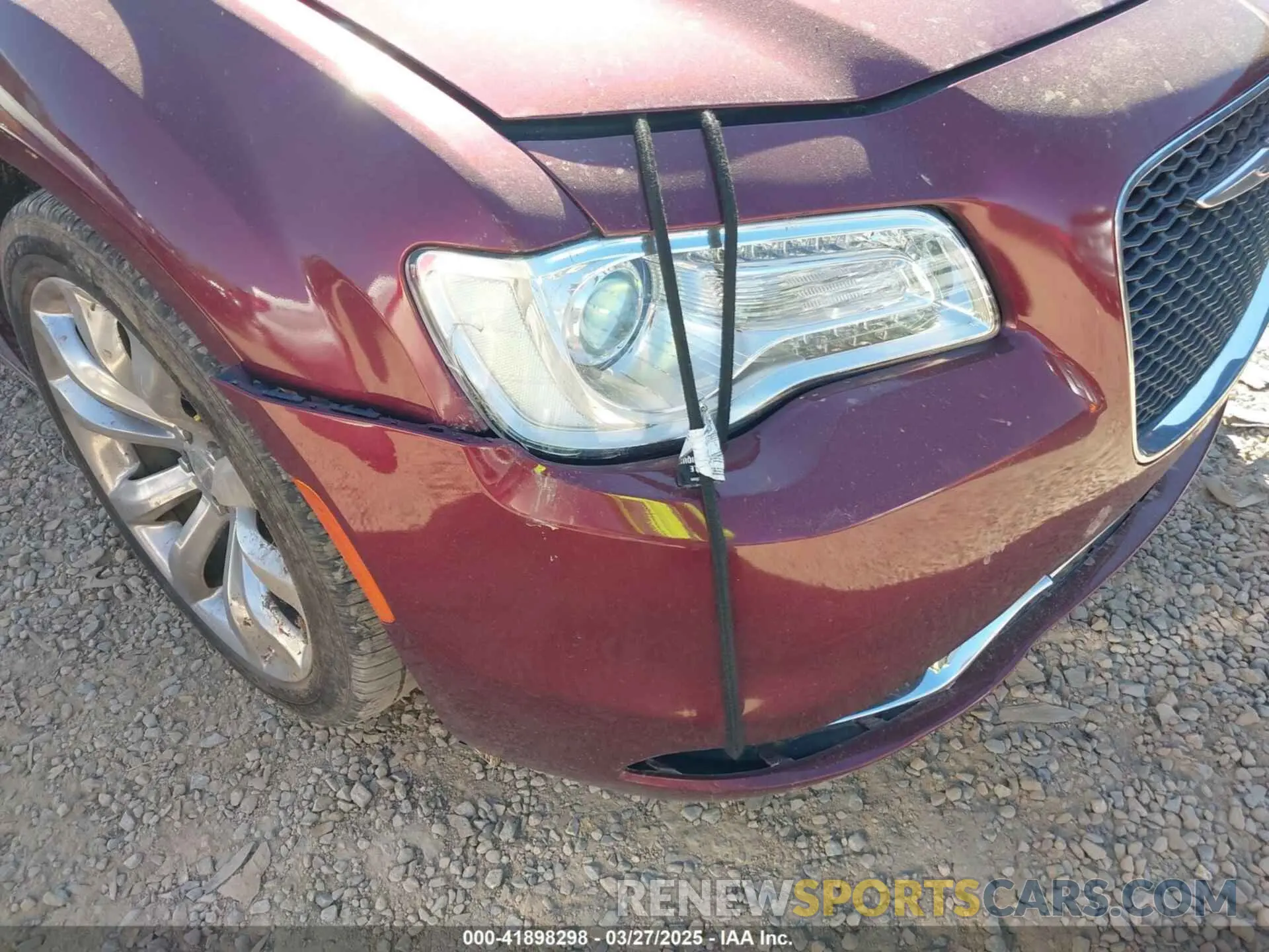 17 Photograph of a damaged car 2C3CCAEG7KH534180 CHRYSLER 300 2019