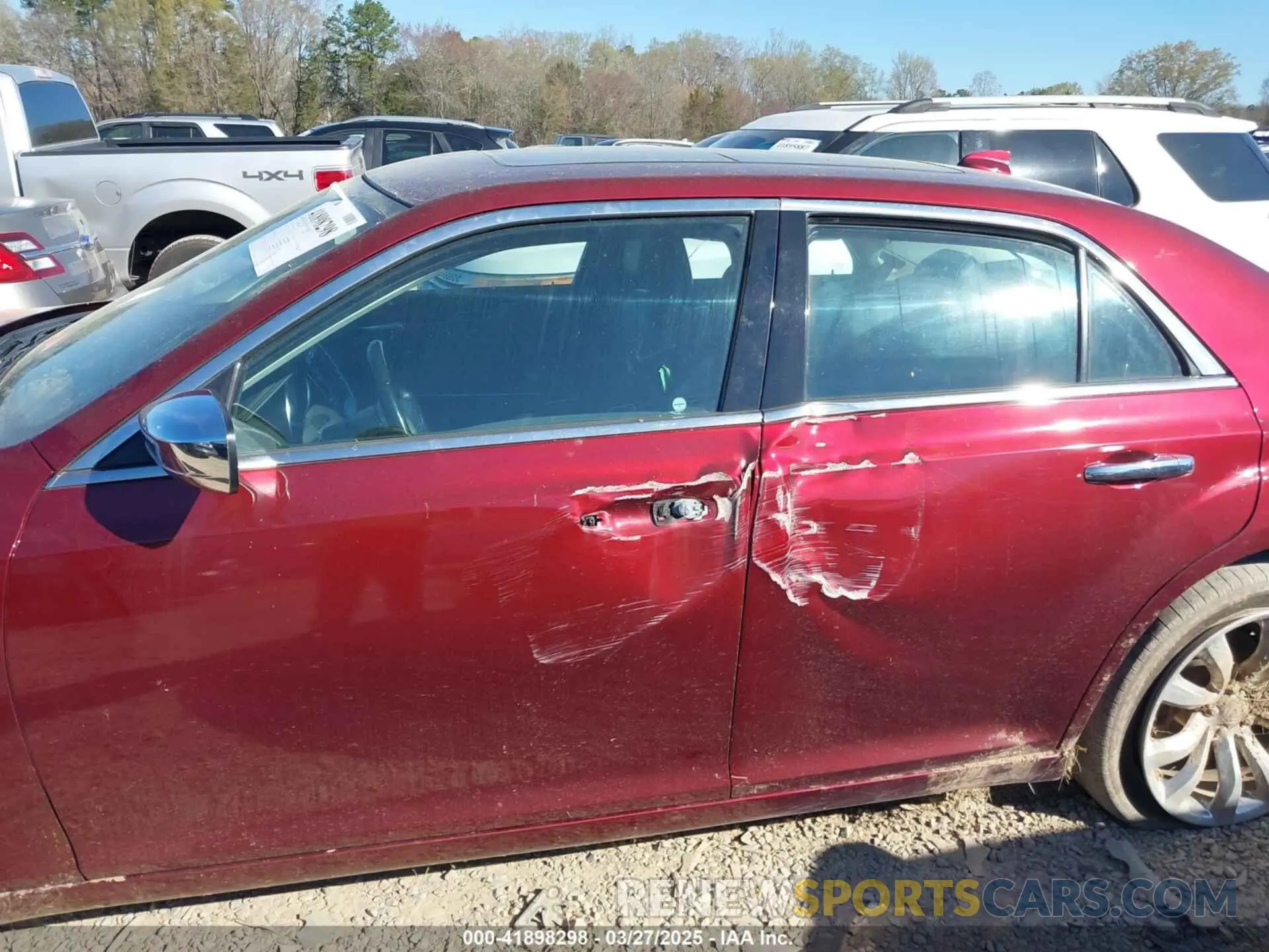 6 Photograph of a damaged car 2C3CCAEG7KH534180 CHRYSLER 300 2019
