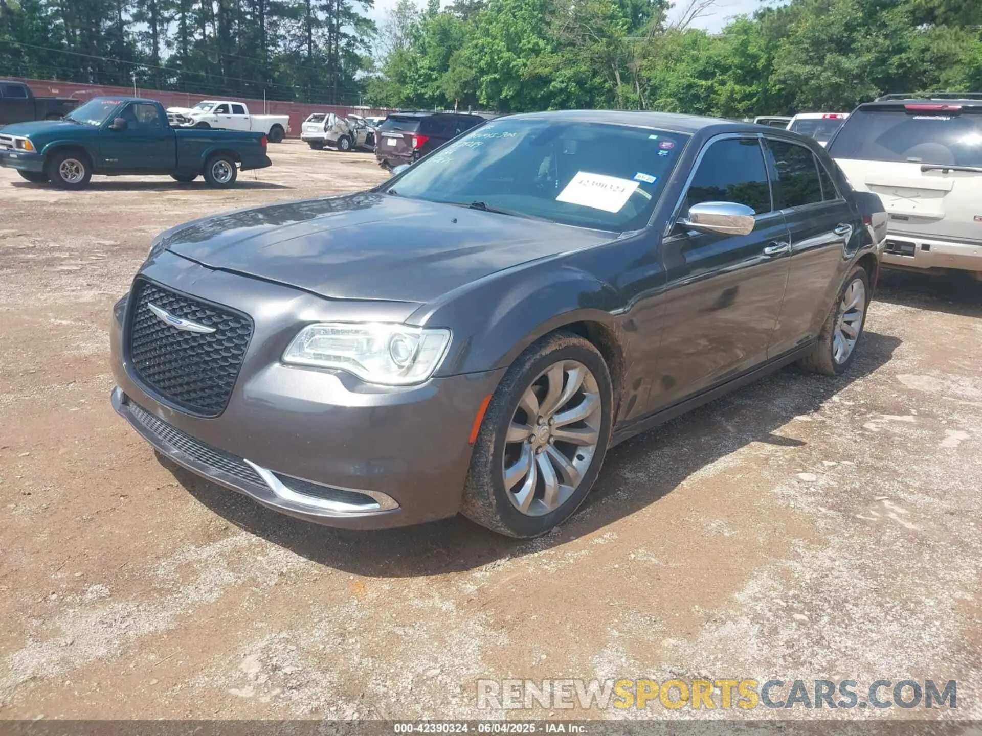 2 Photograph of a damaged car 2C3CCAEG8KH534284 CHRYSLER 300 2019
