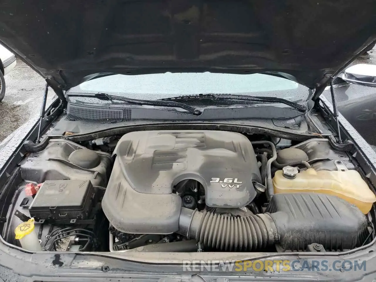 11 Photograph of a damaged car 2C3CCAEG8KH577605 CHRYSLER 300 2019