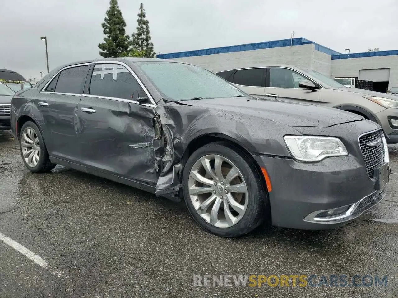4 Photograph of a damaged car 2C3CCAEG8KH577605 CHRYSLER 300 2019
