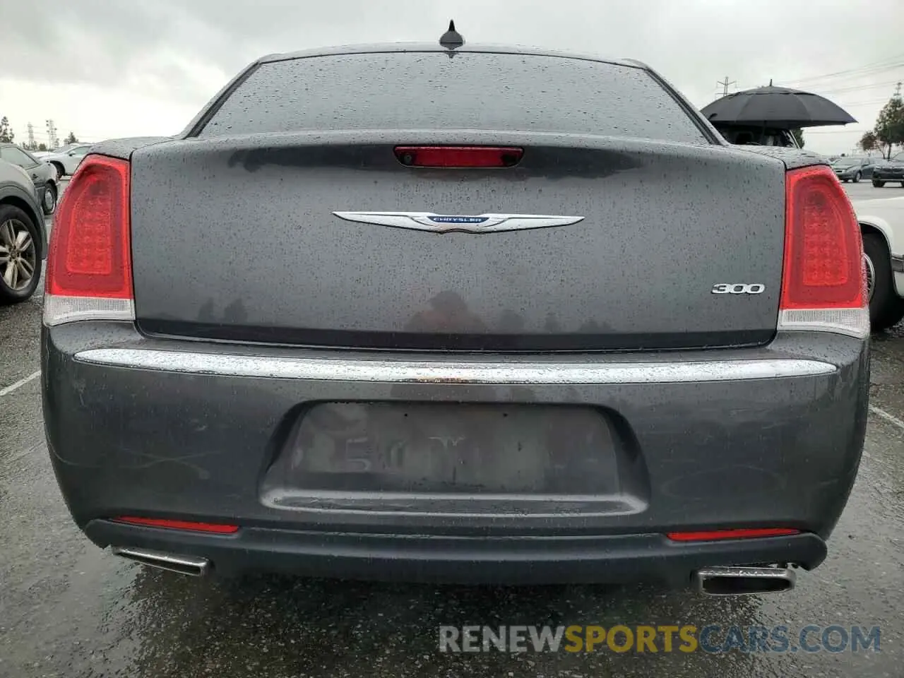 6 Photograph of a damaged car 2C3CCAEG8KH577605 CHRYSLER 300 2019
