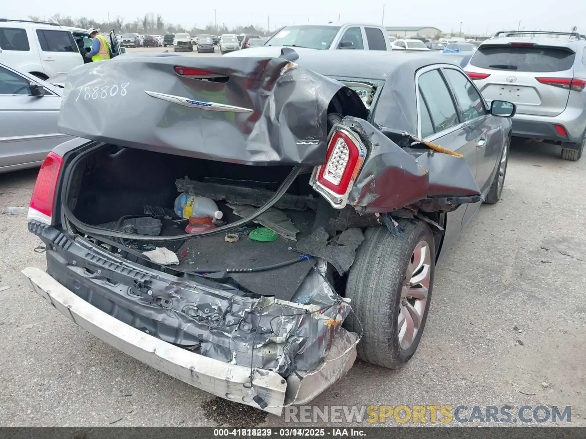 4 Photograph of a damaged car 2C3CCAEG8KH594727 CHRYSLER 300 2019