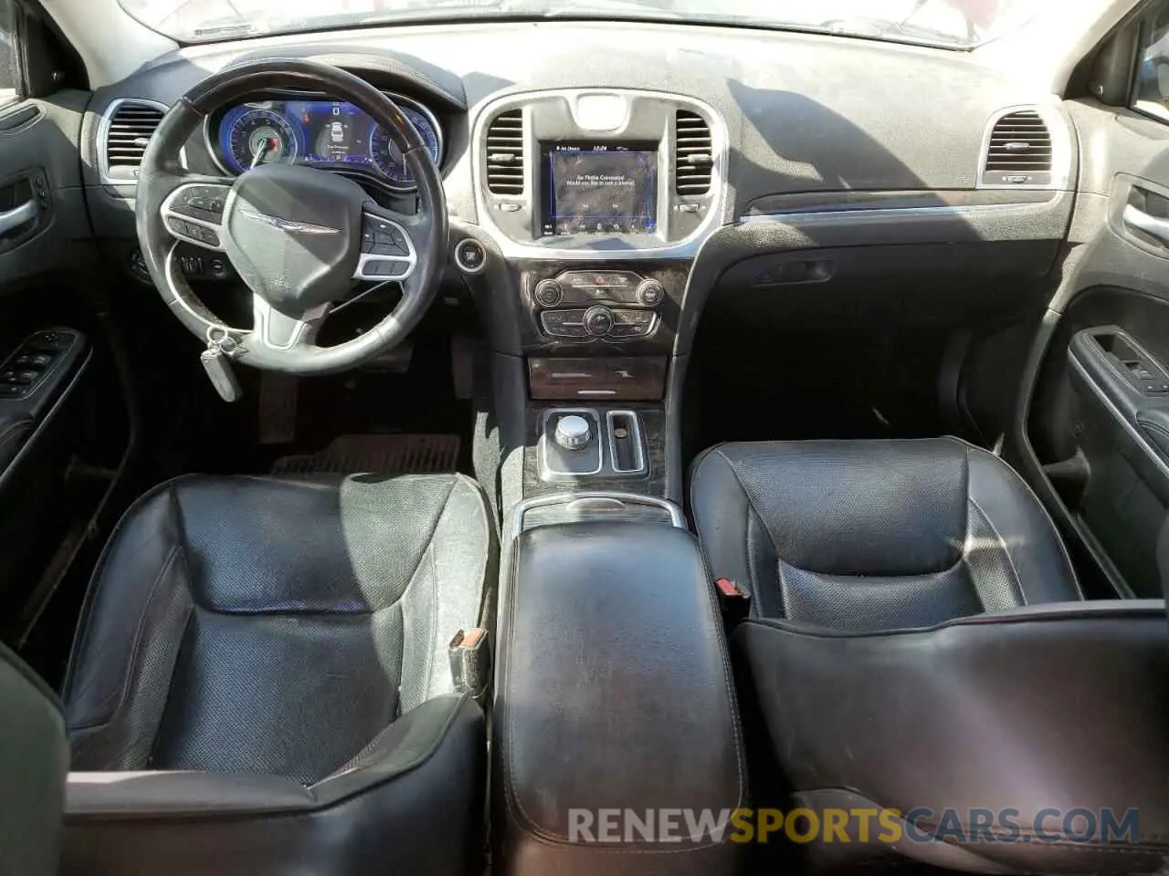 8 Photograph of a damaged car 2C3CCAEG8KH616984 CHRYSLER 300 2019