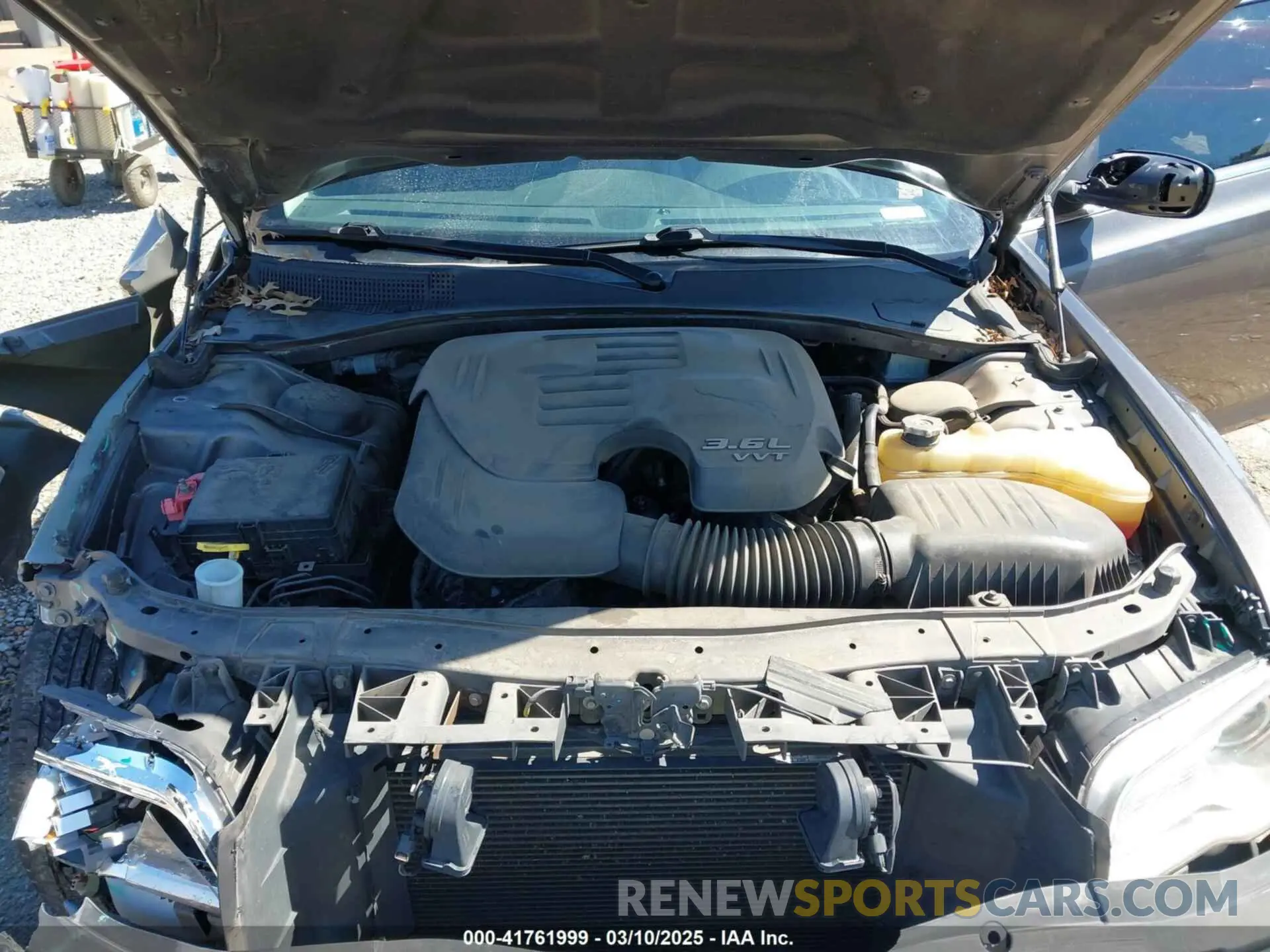 10 Photograph of a damaged car 2C3CCAEG9KH585695 CHRYSLER 300 2019
