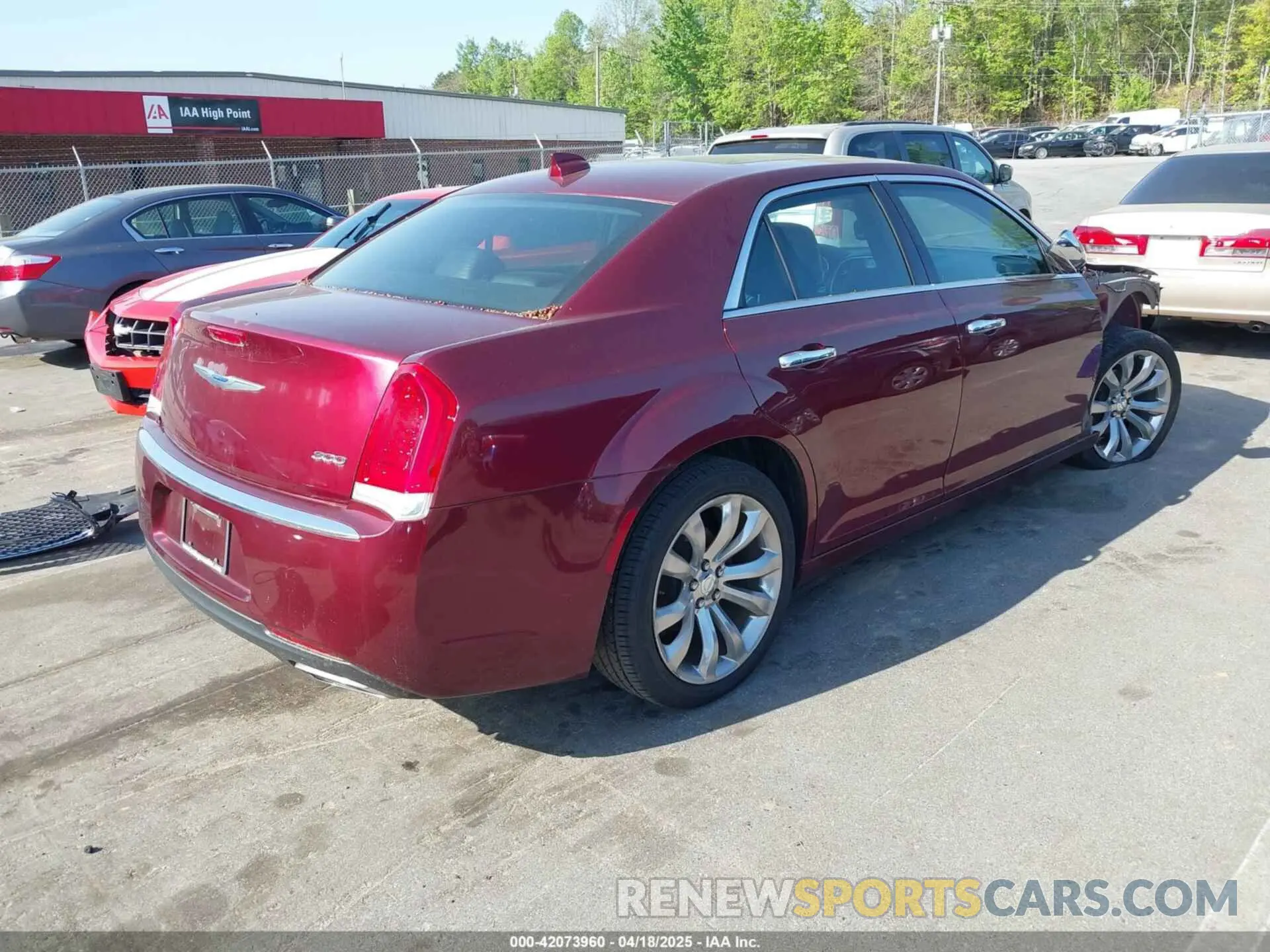 4 Photograph of a damaged car 2C3CCAEG9KH631199 CHRYSLER 300 2019