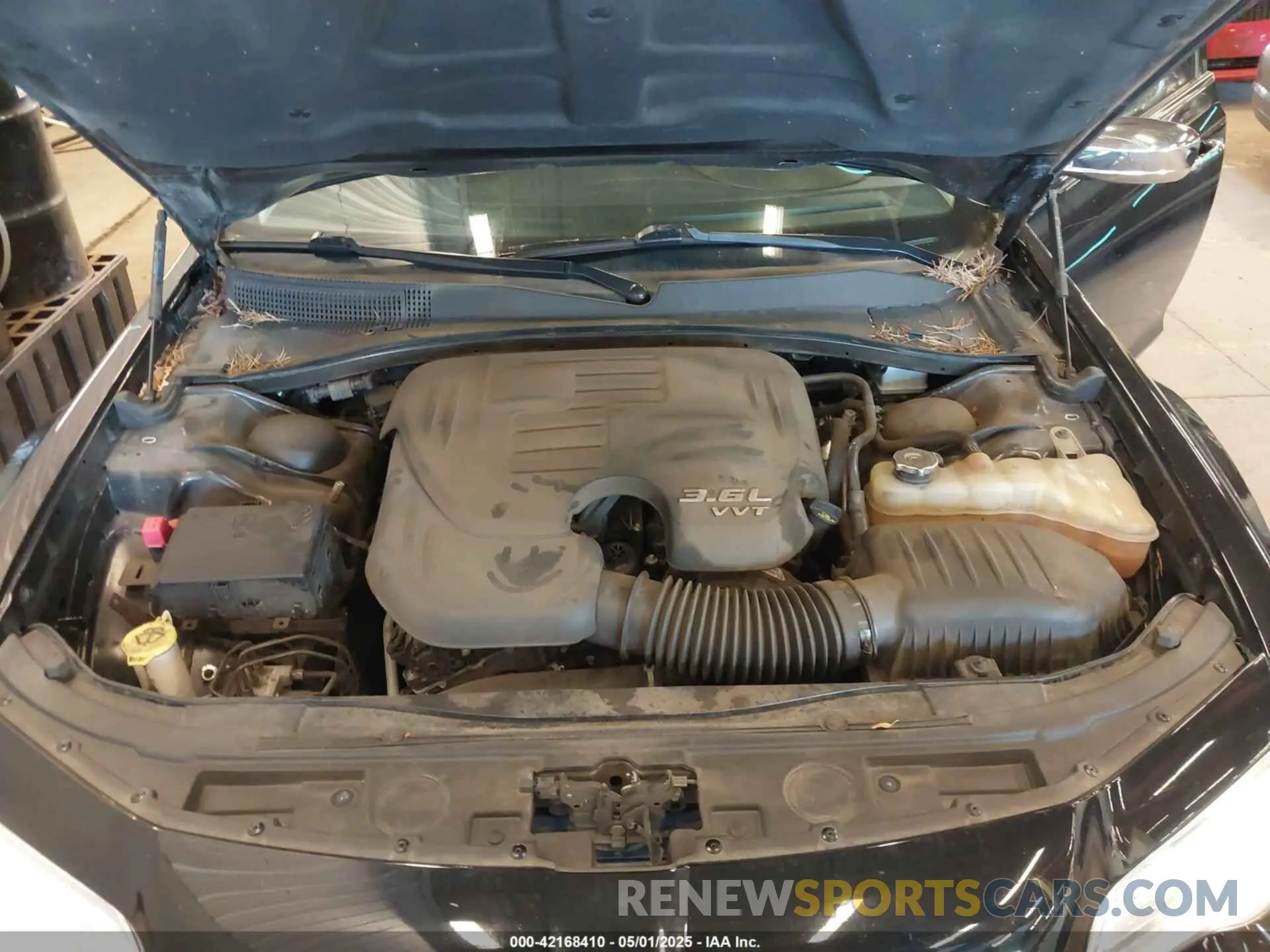 10 Photograph of a damaged car 2C3CCAEG9KH693508 CHRYSLER 300 2019