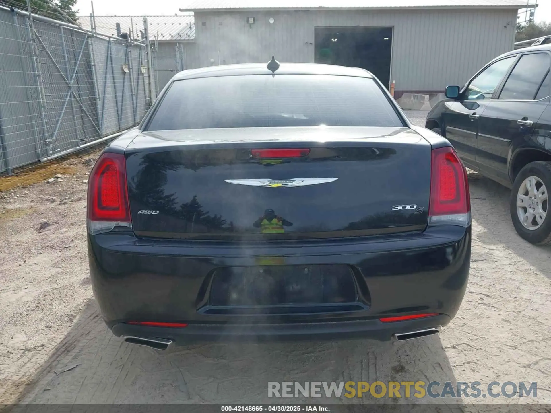 16 Photograph of a damaged car 2C3CCAGG0KH632108 CHRYSLER 300 2019