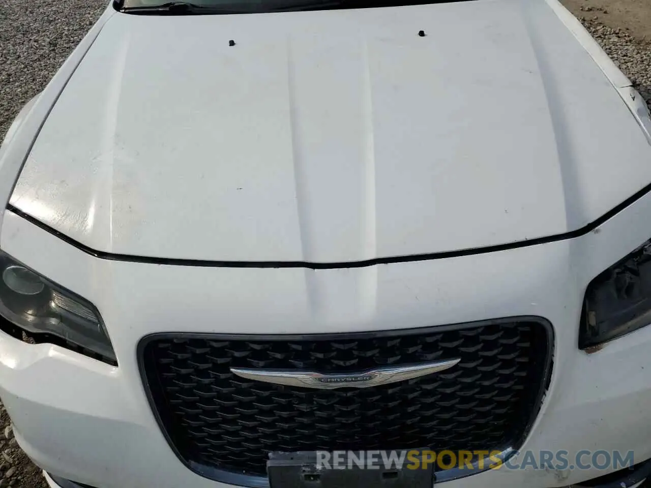 11 Photograph of a damaged car 2C3CCAGG2KH538294 CHRYSLER 300 2019