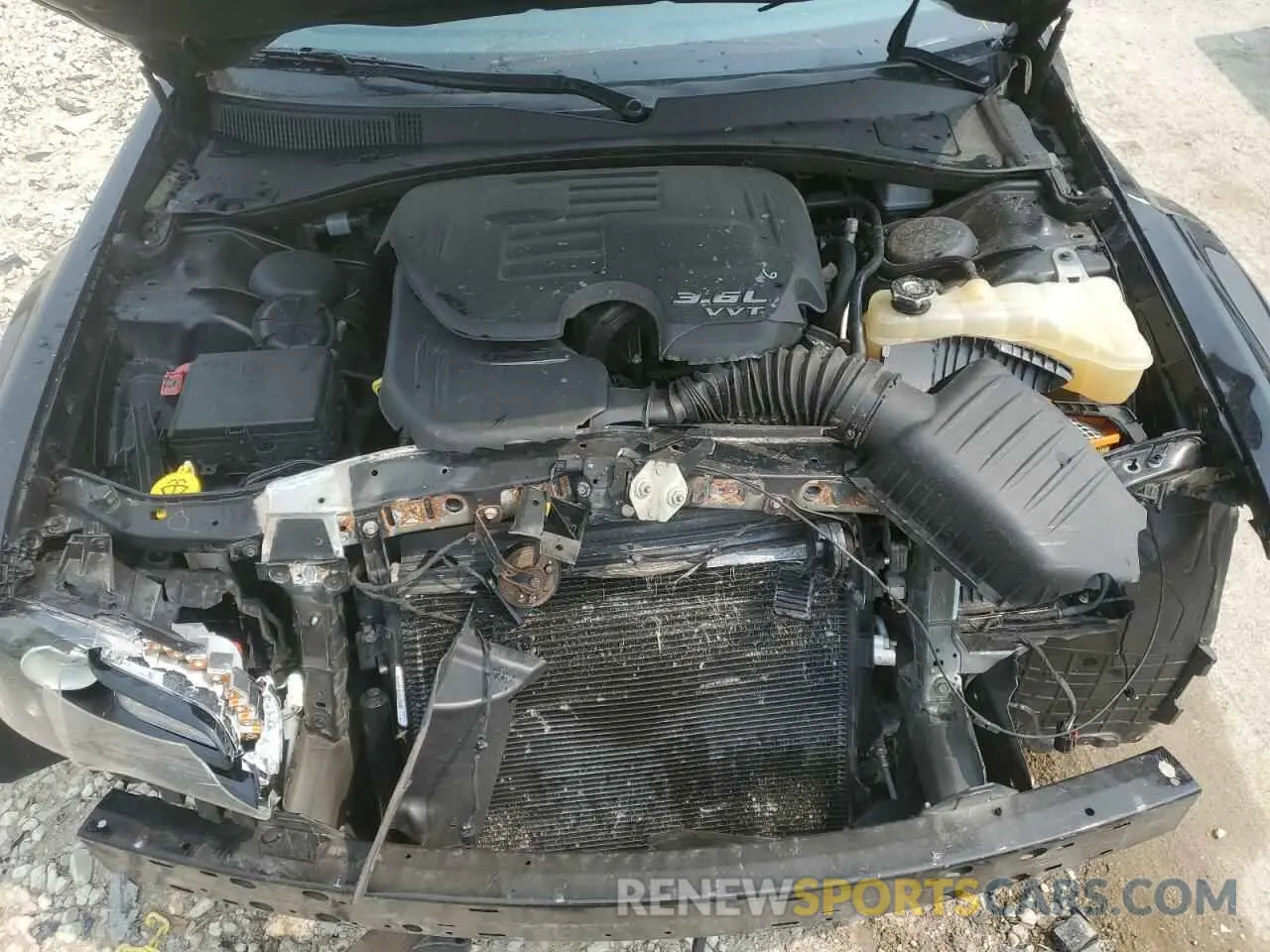 11 Photograph of a damaged car 2C3CCAGG5KH611013 CHRYSLER 300 2019