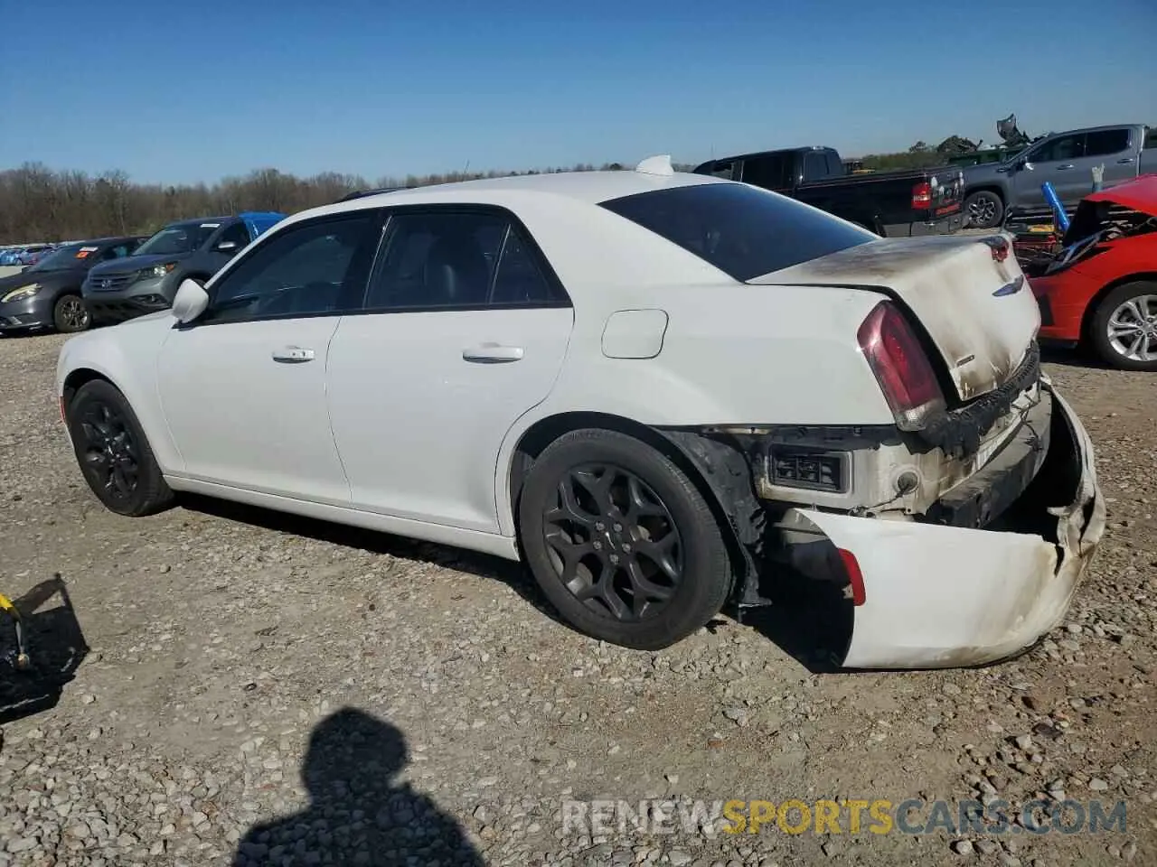 2 Photograph of a damaged car 2C3CCAGG5KH635201 CHRYSLER 300 2019