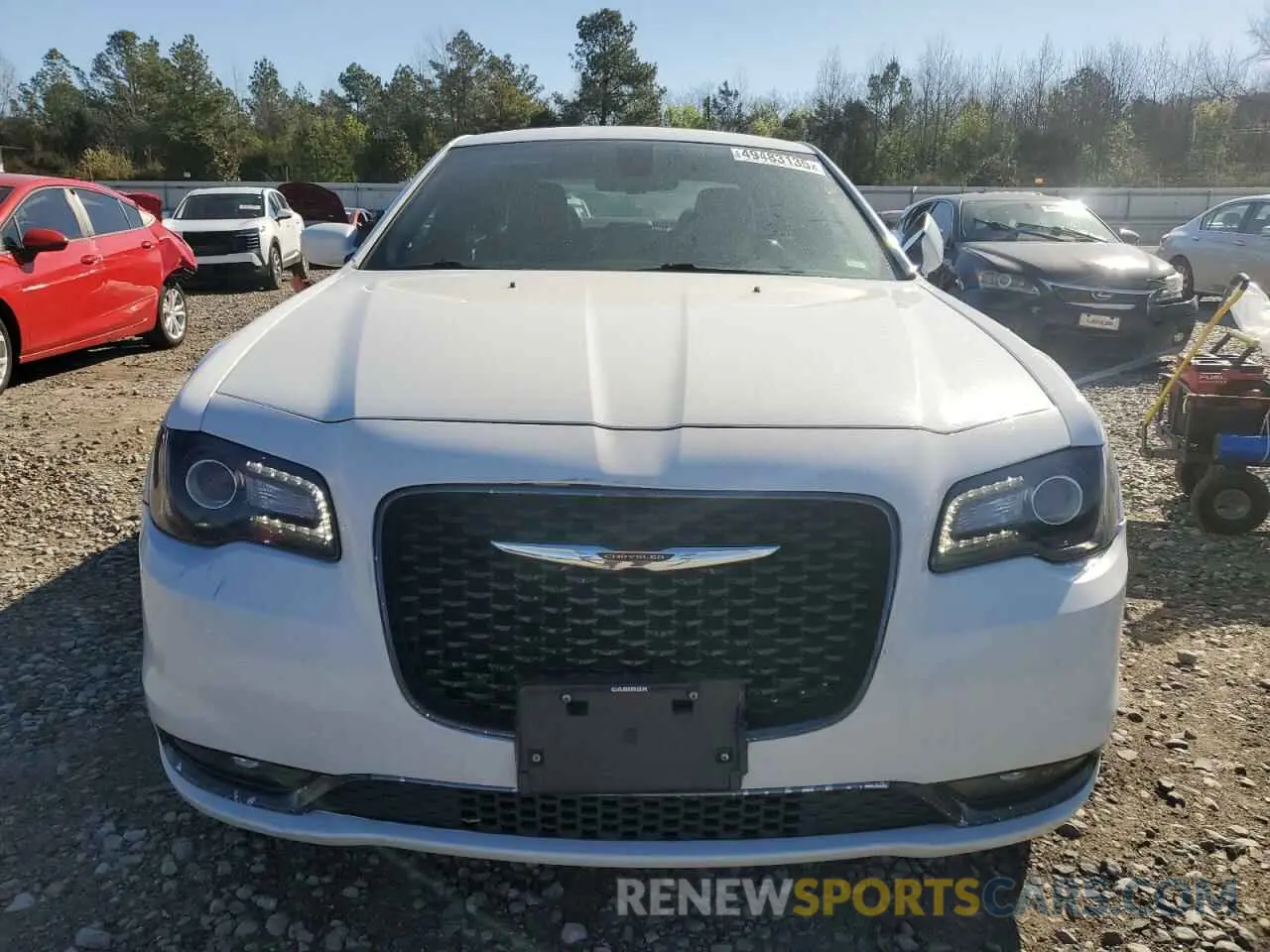 5 Photograph of a damaged car 2C3CCAGG5KH635201 CHRYSLER 300 2019