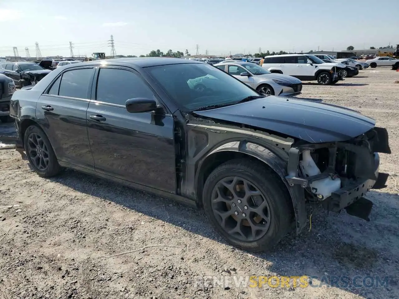 4 Photograph of a damaged car 2C3CCAGG7KH651562 CHRYSLER 300 2019
