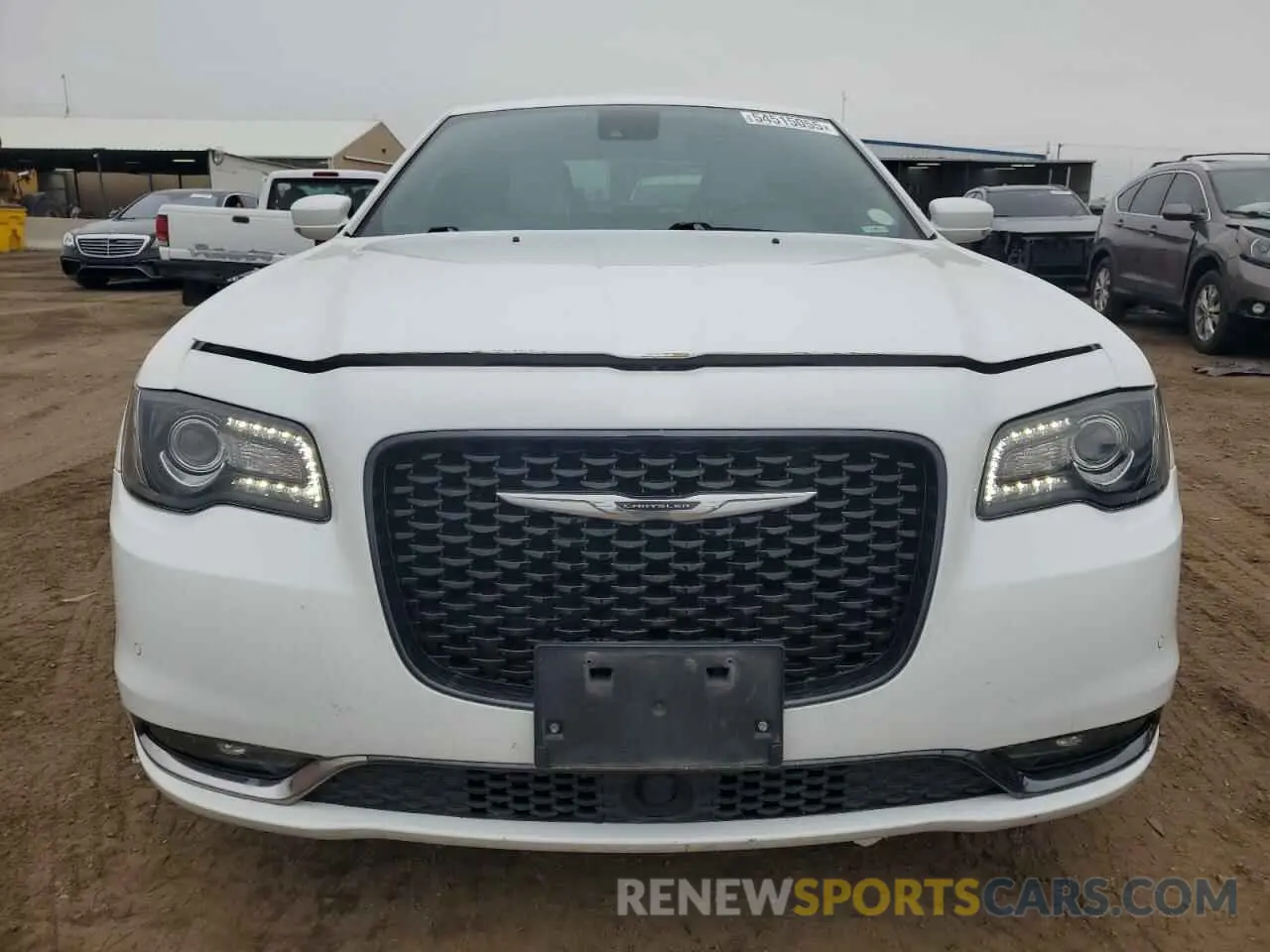 5 Photograph of a damaged car 2C3CCAGG7KH701361 CHRYSLER 300 2019