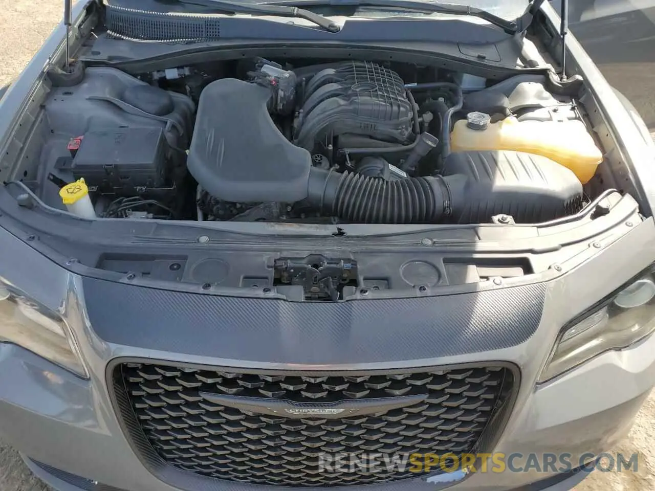 11 Photograph of a damaged car 2C3CCAGGXKH542951 CHRYSLER 300 2019